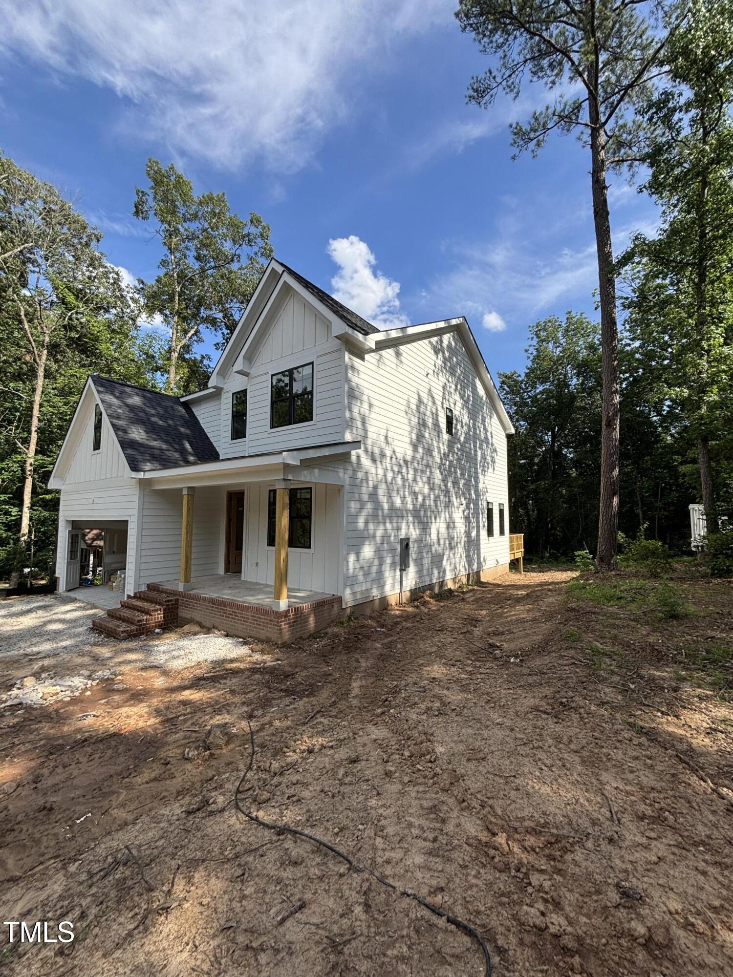 4033 King Charles Road