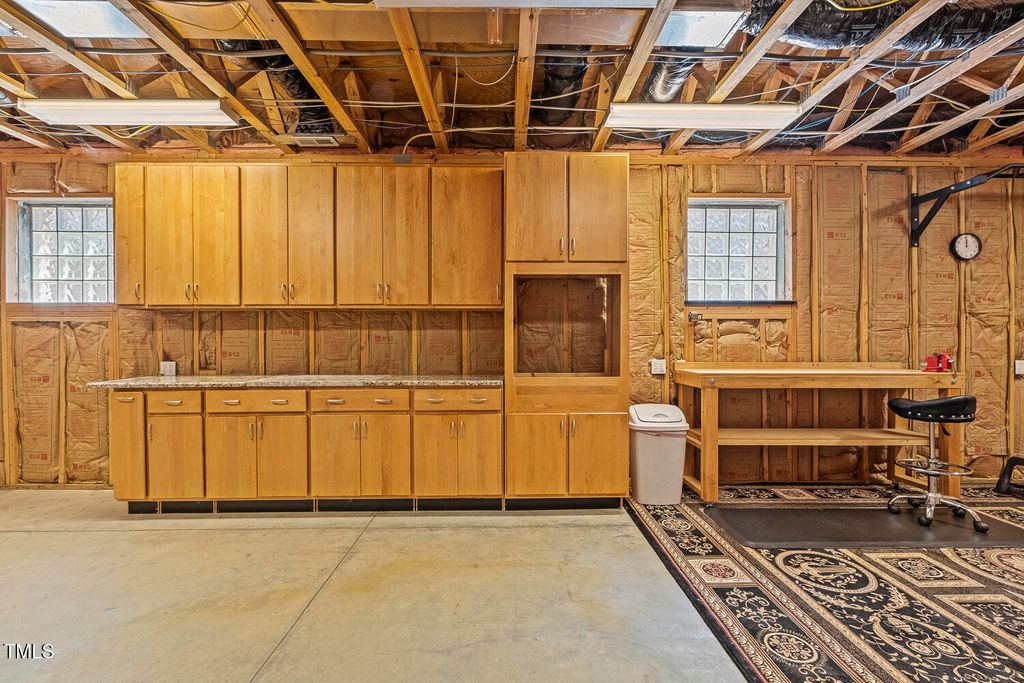listing image 86