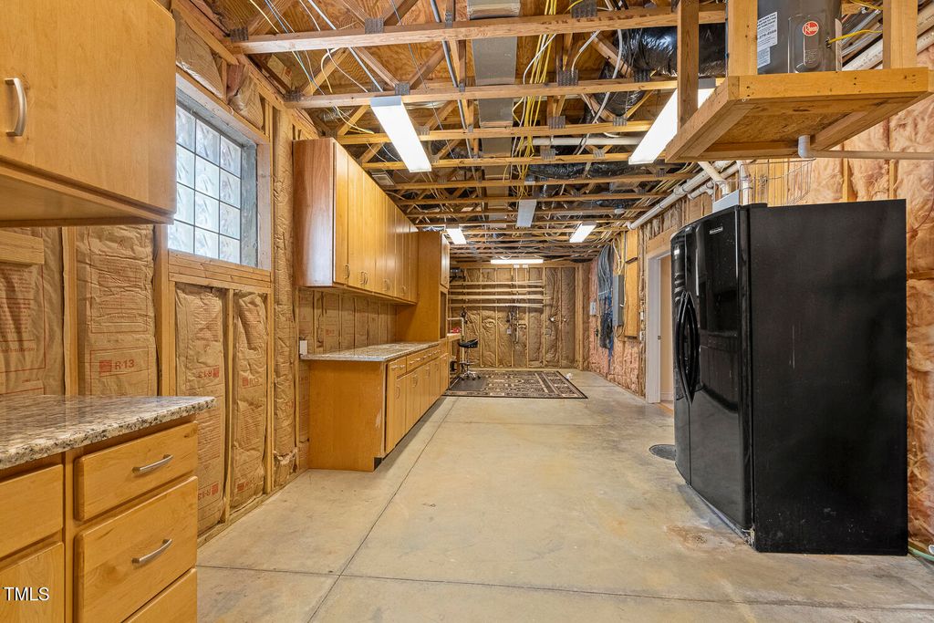 listing image 88