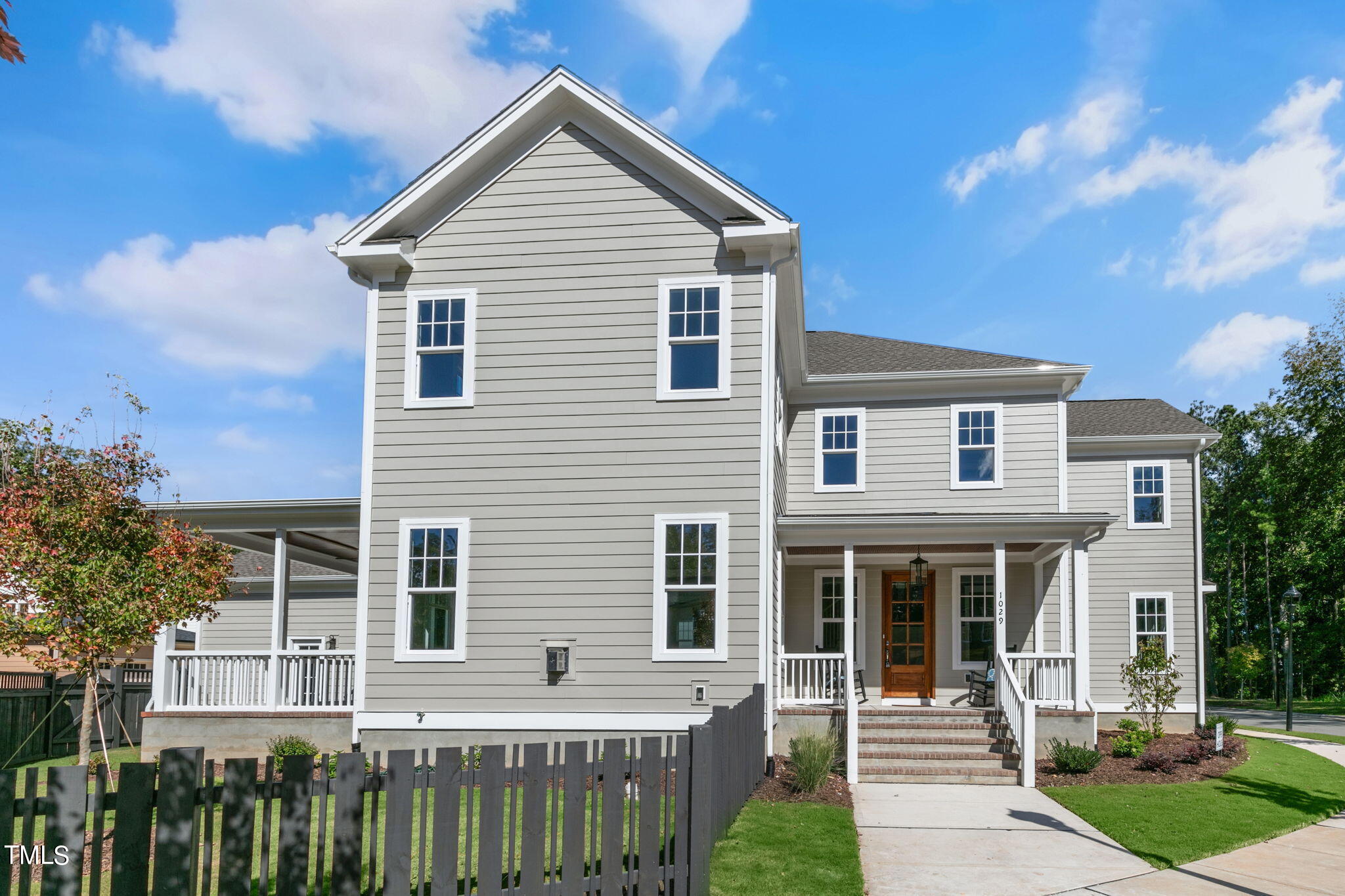 1029 Whitehall Circle