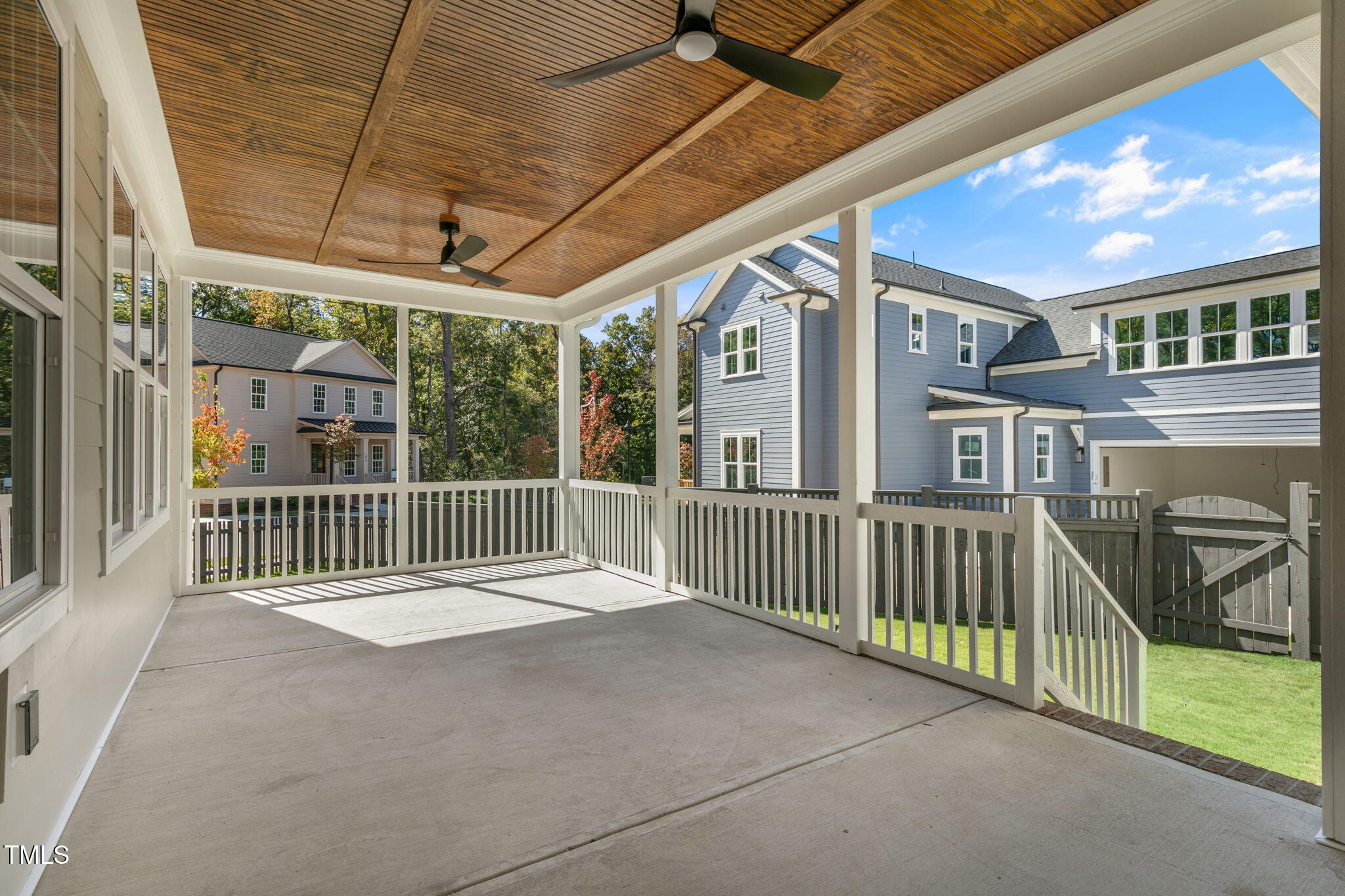 1029 Whitehall Circle