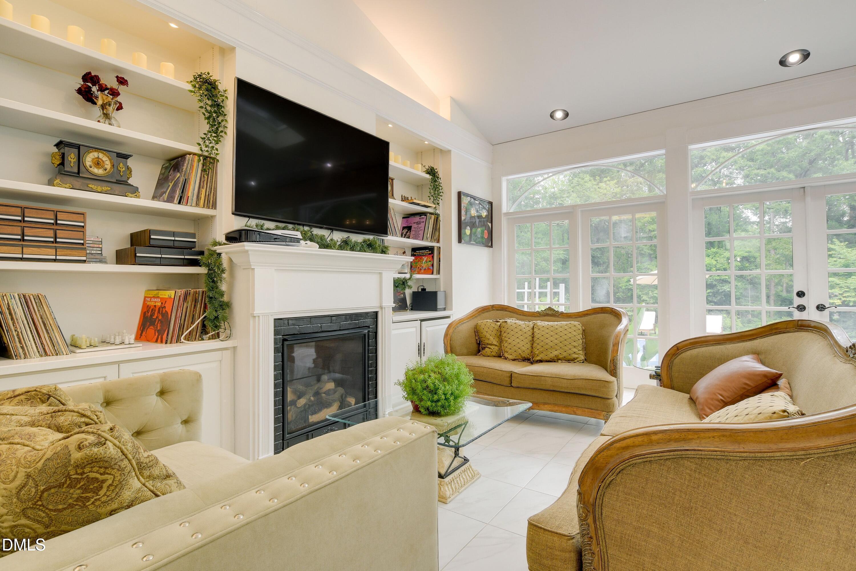 4125 Farrington Road