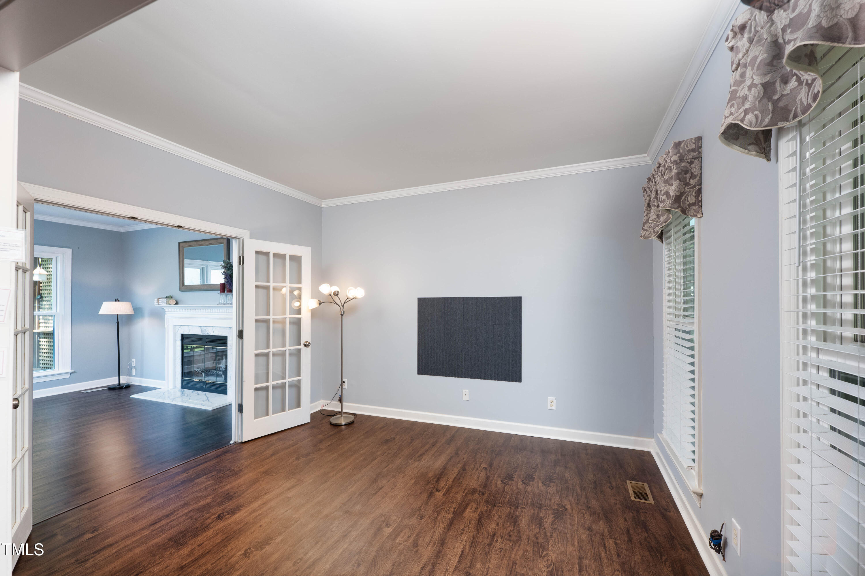 203 W Hill Drive