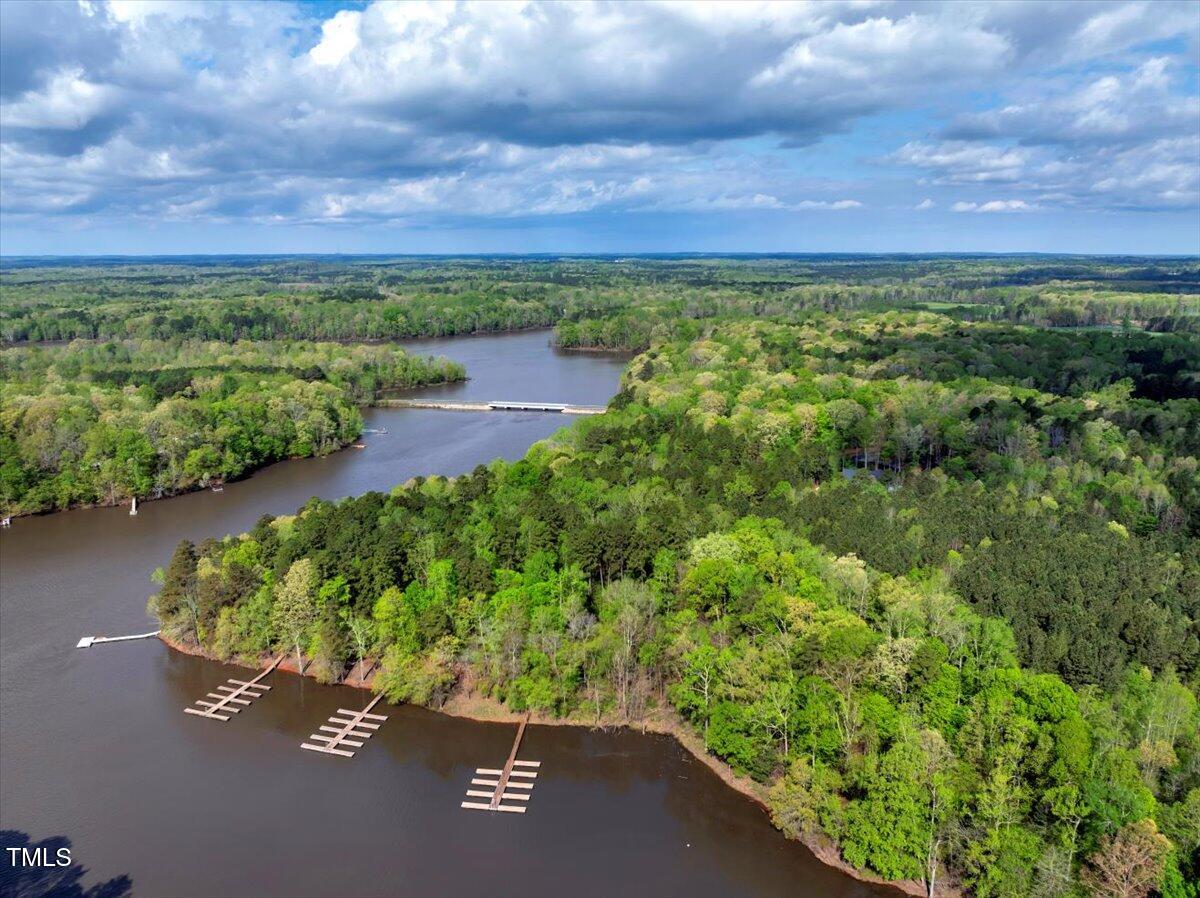 9960 Lakeside Terrace