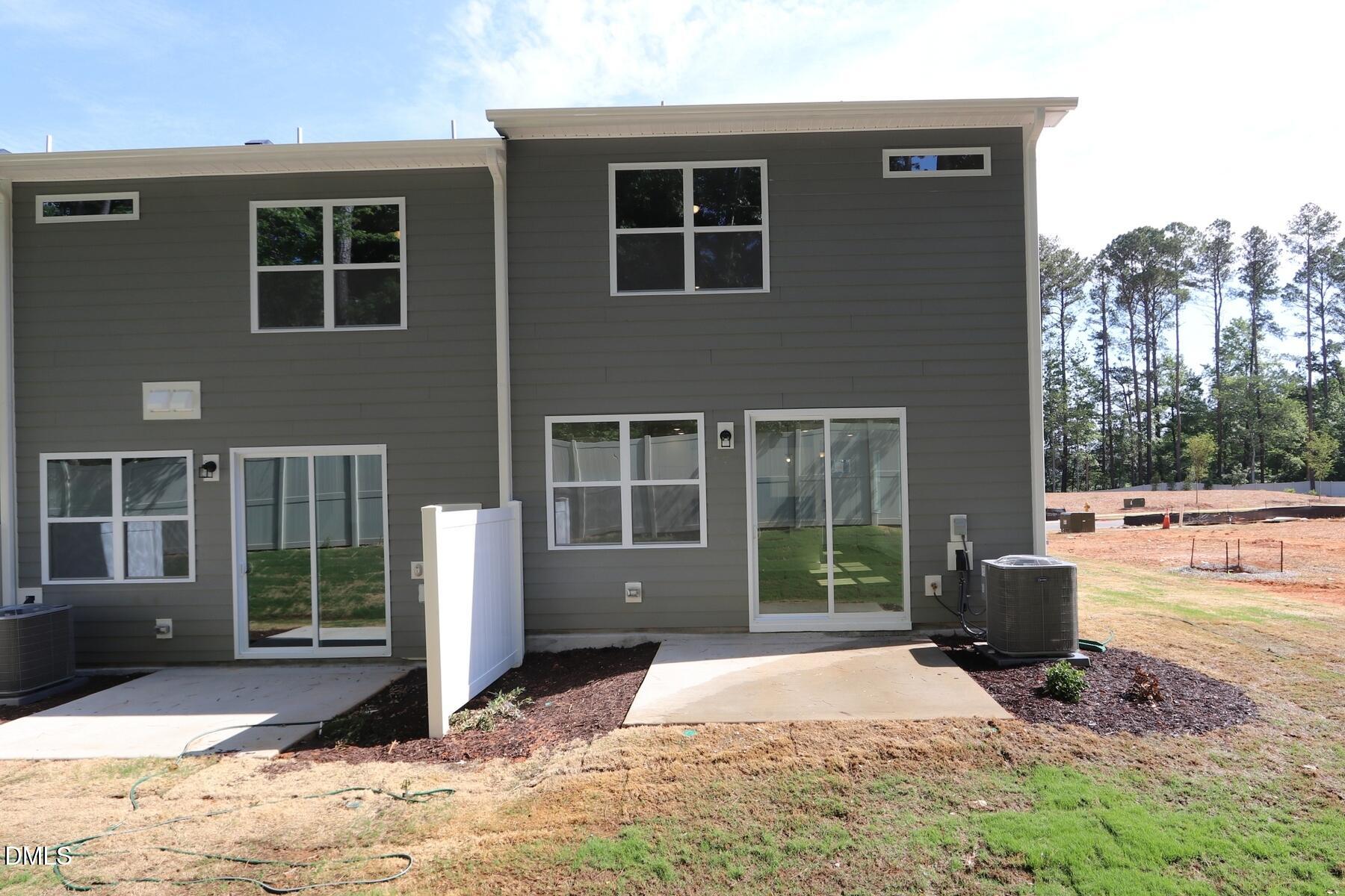 2913 Spring Manor Way