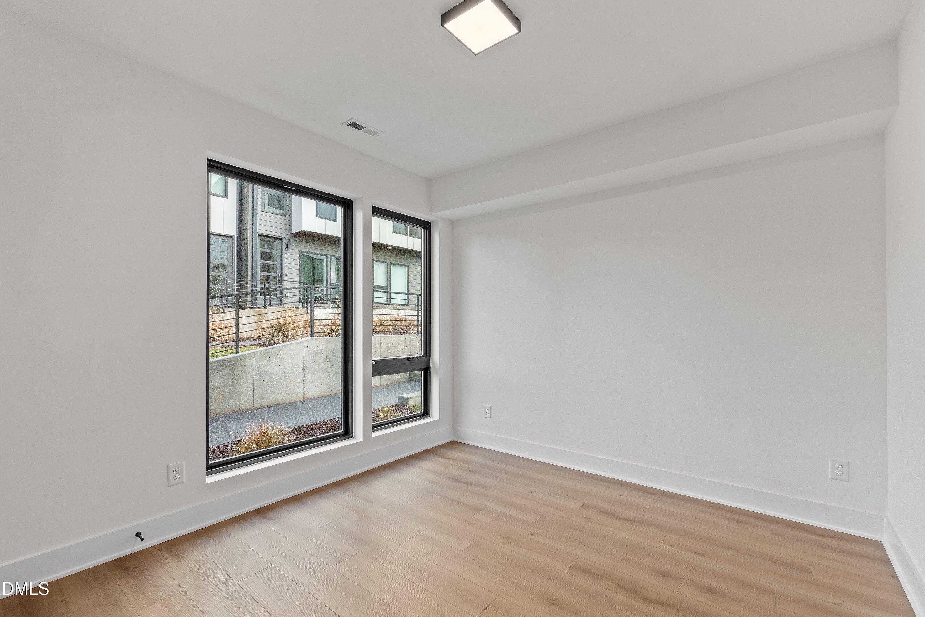 512 Gordon Street #901