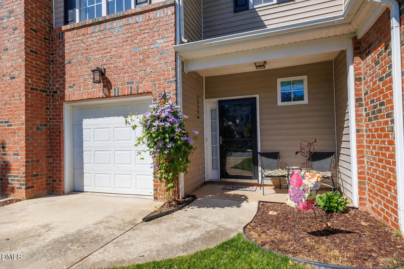 615 Oakfield Trail