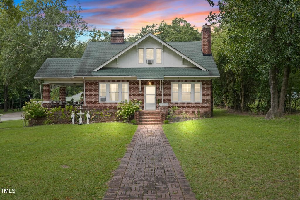 Realtor Should I Wait To Buy A House Until 2020 Before Buying How