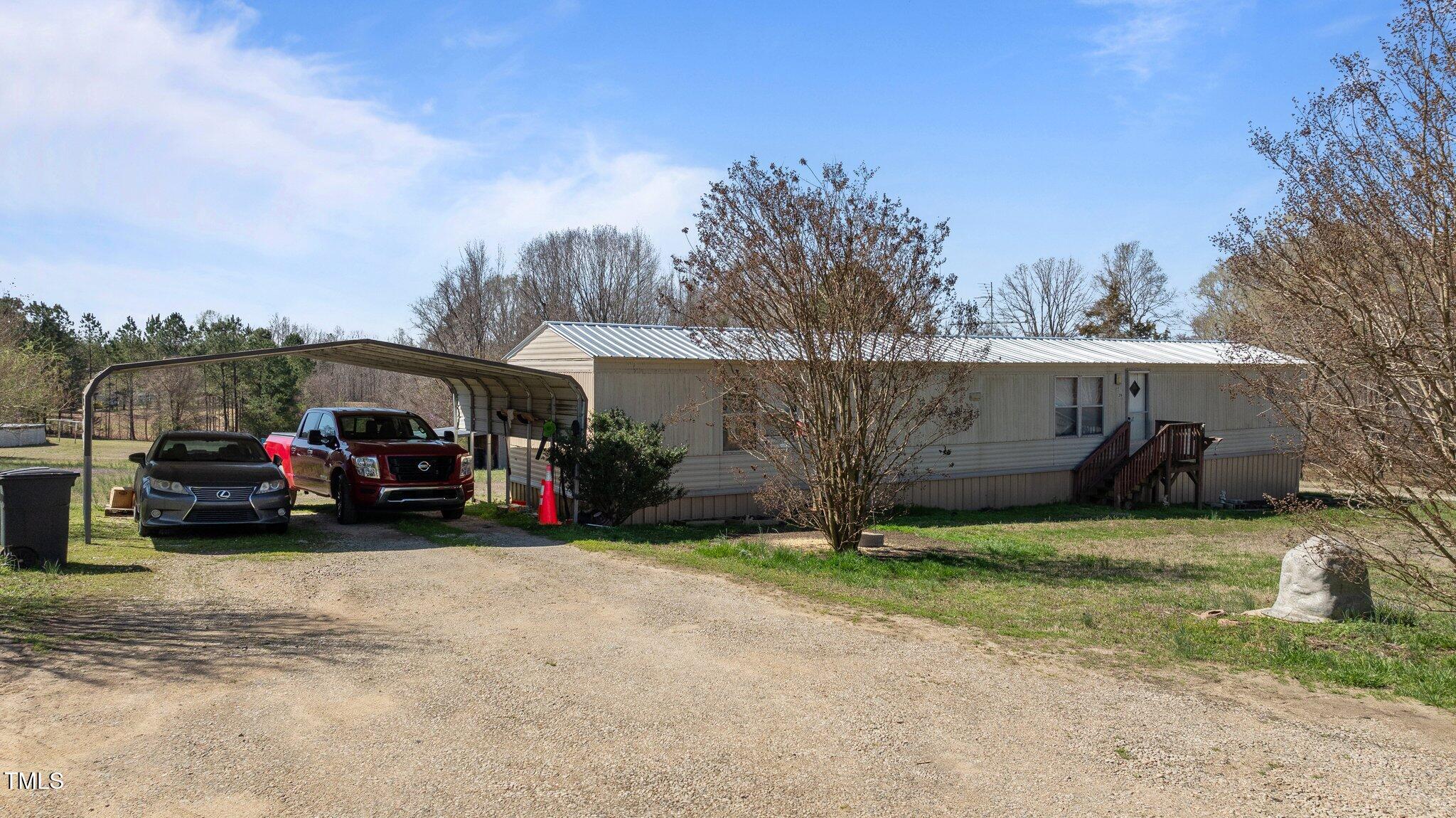 39 Rock Bluff Lane