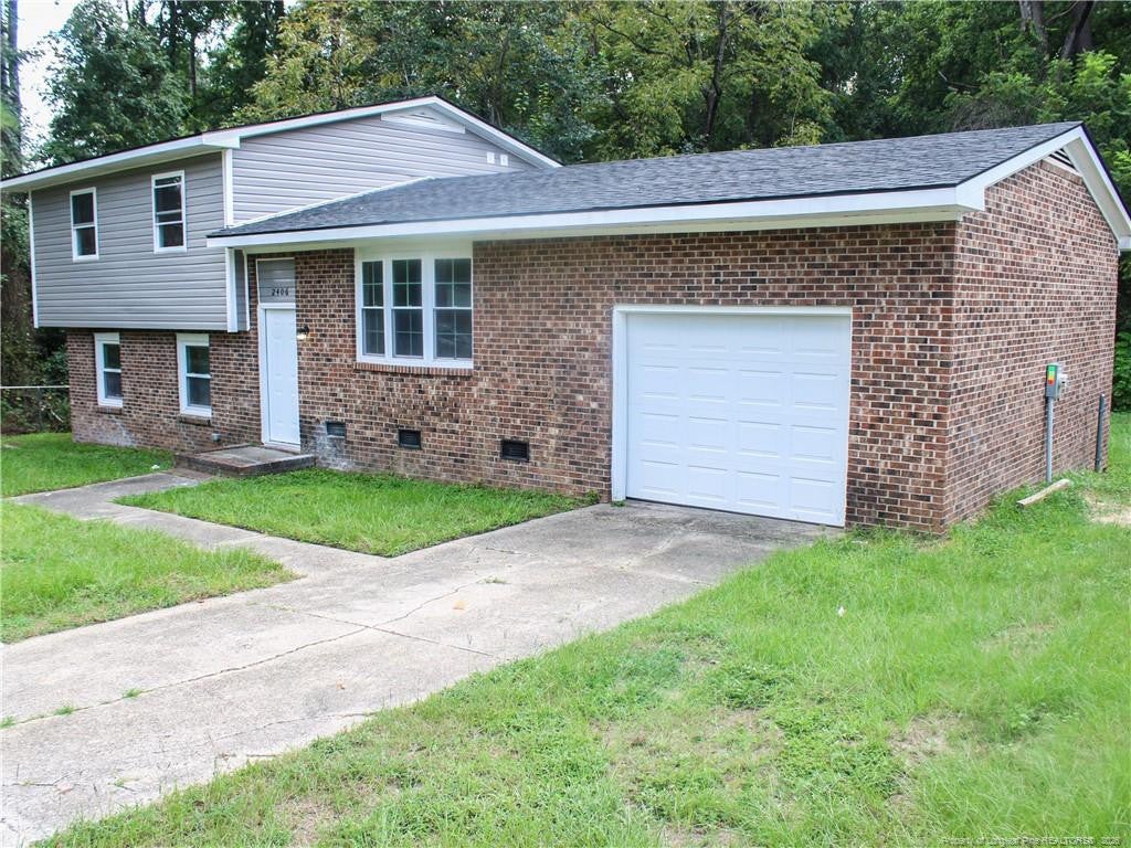 2406 W Brinkley Drive
