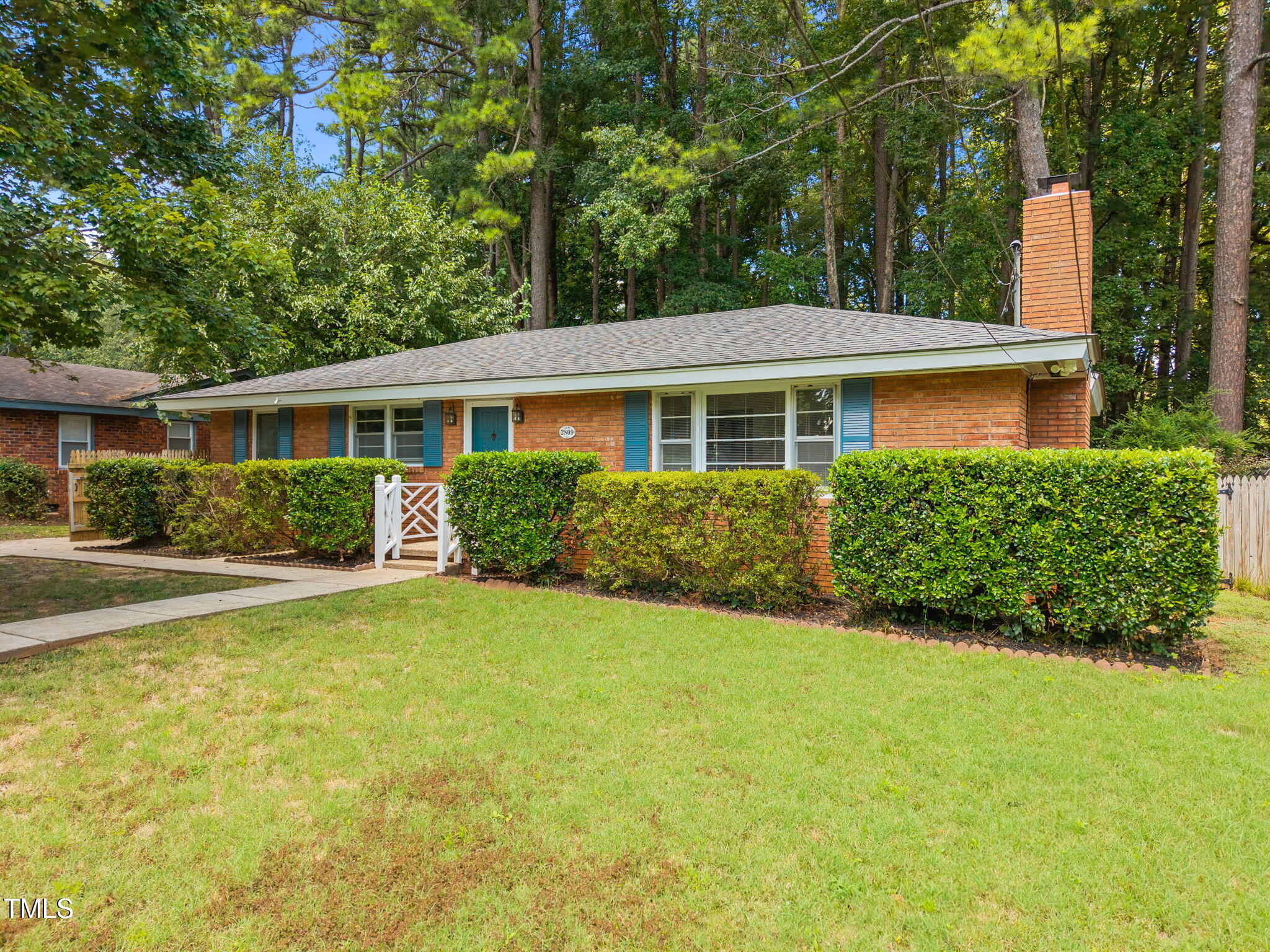 2809 Bardwell Road