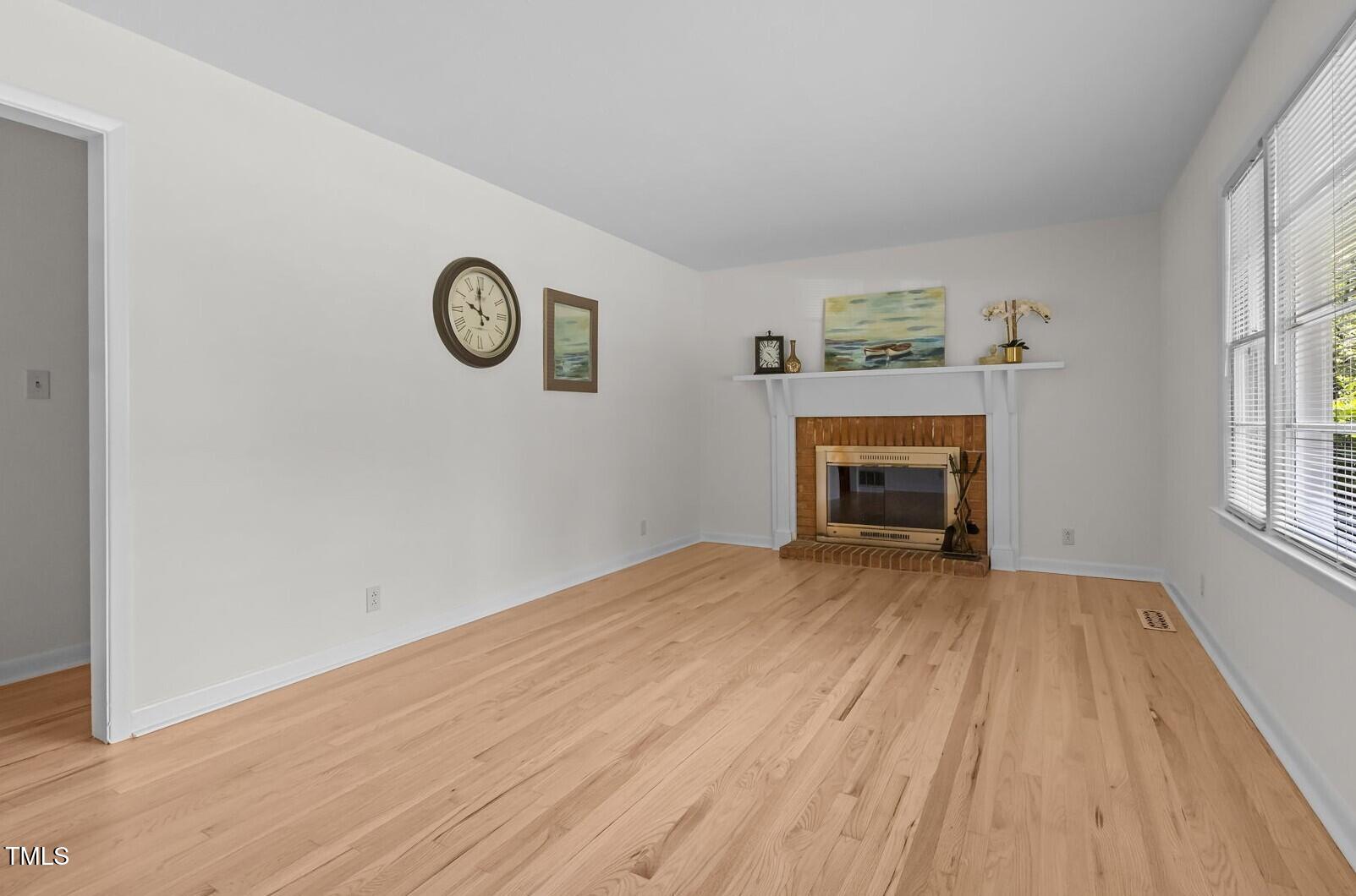 2809 Bardwell Road