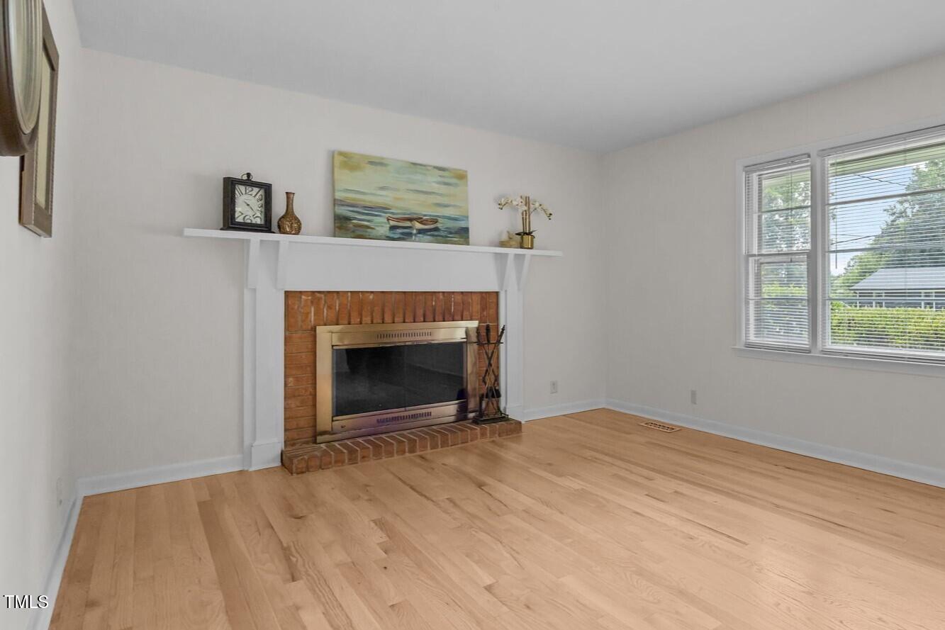 2809 Bardwell Road