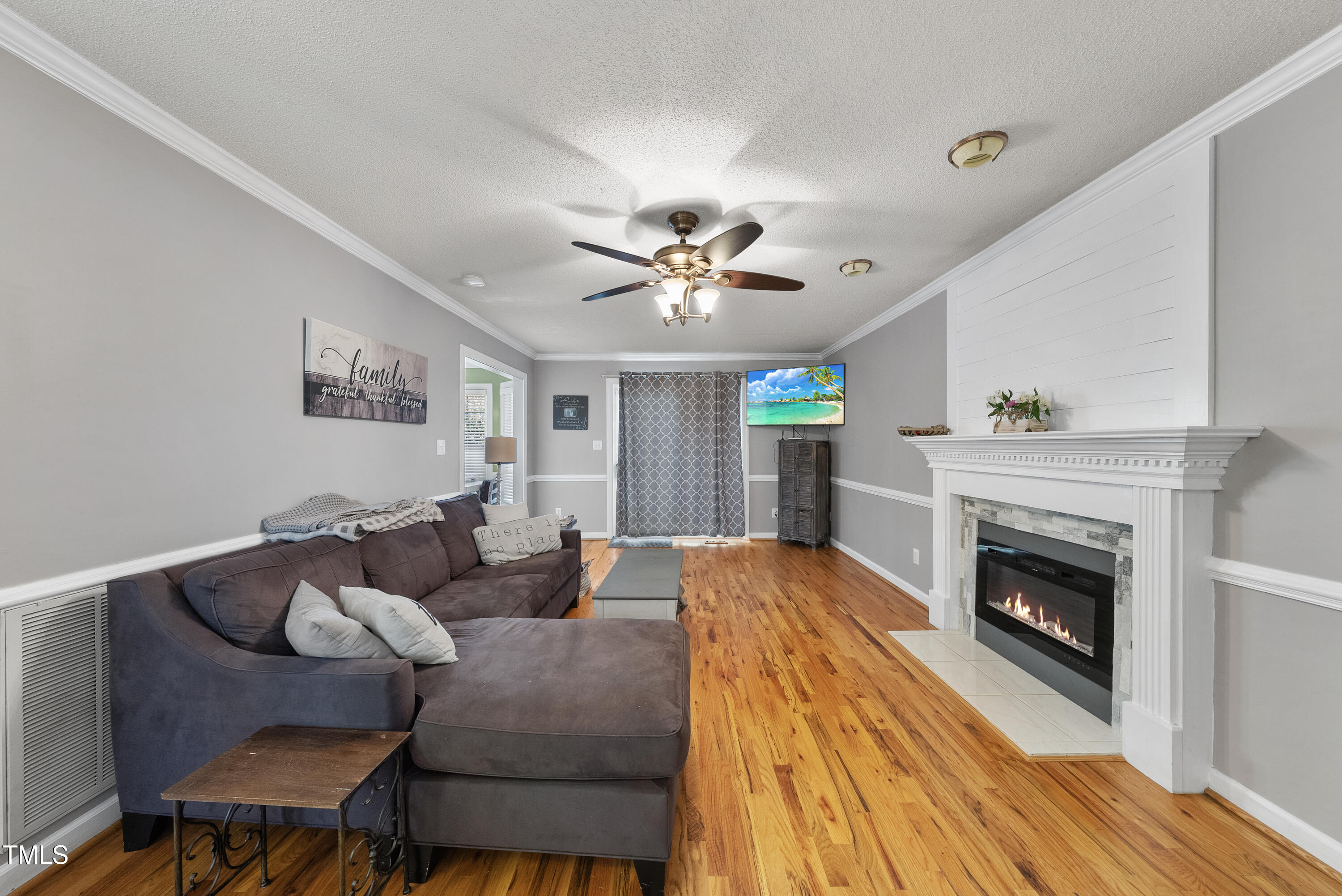 4117 Mangrove Drive