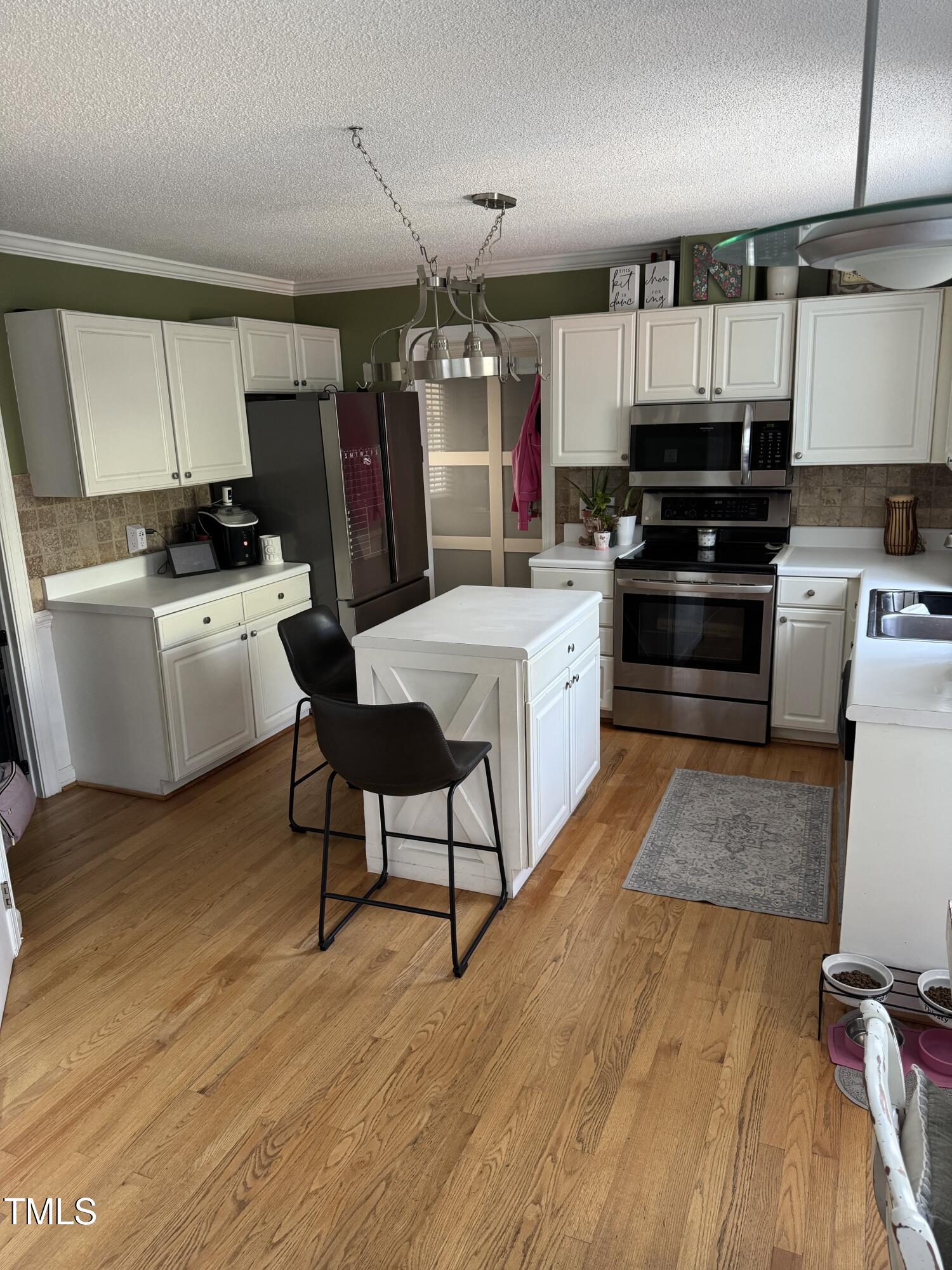 4117 Mangrove Drive