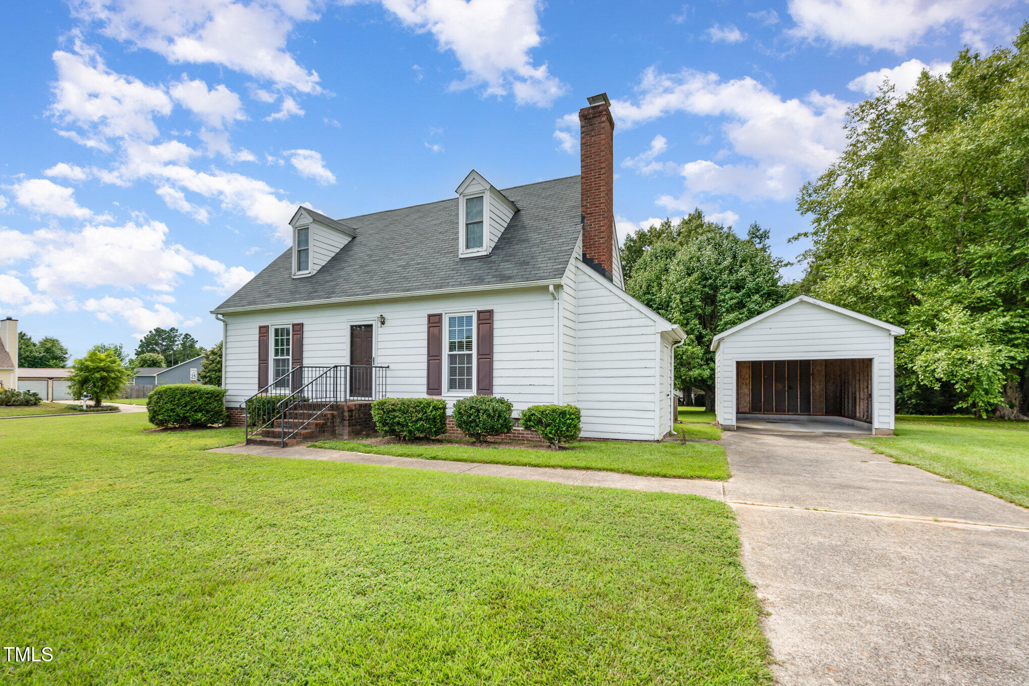 301 Pineview Drive