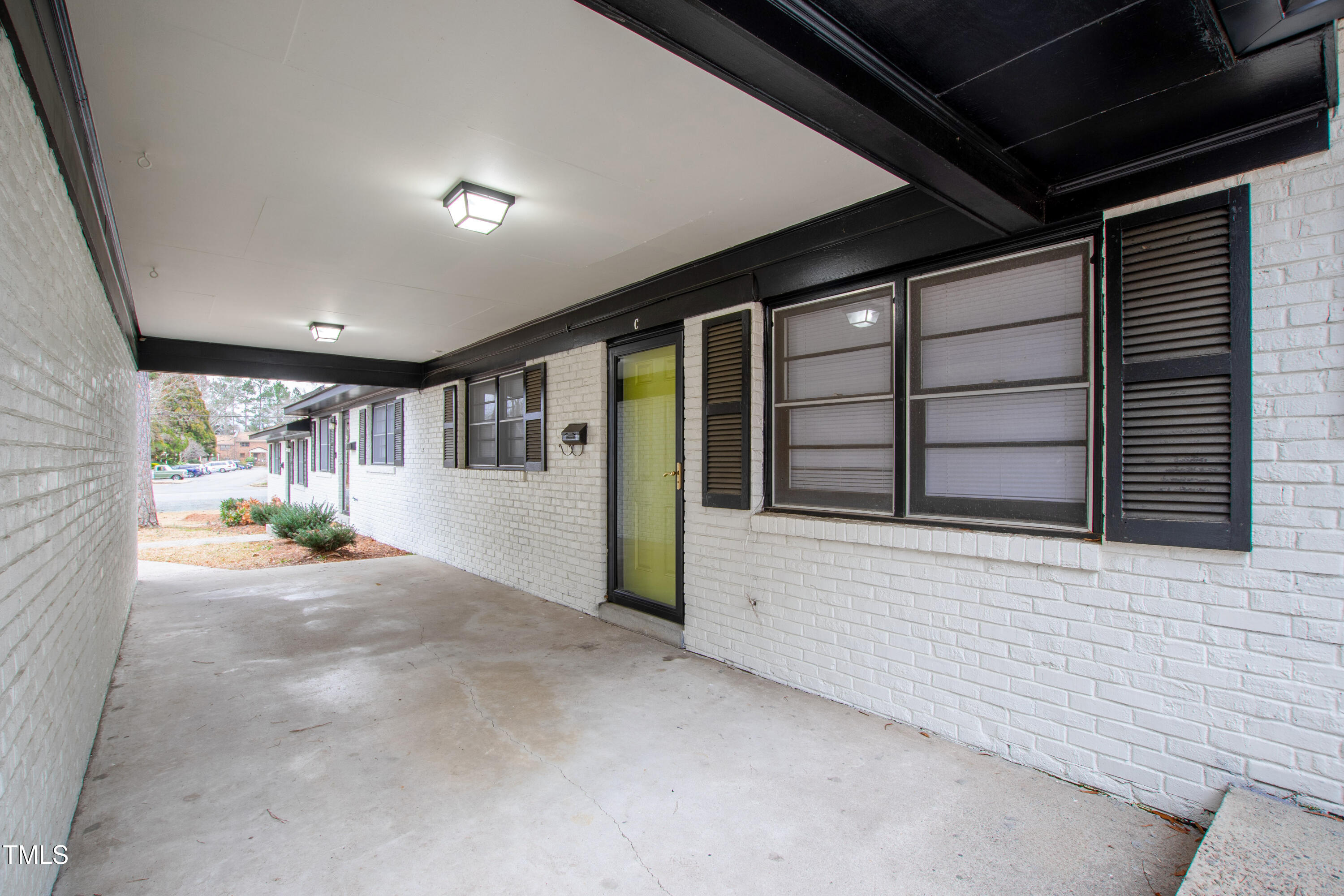 109 W Poplar Avenue C
