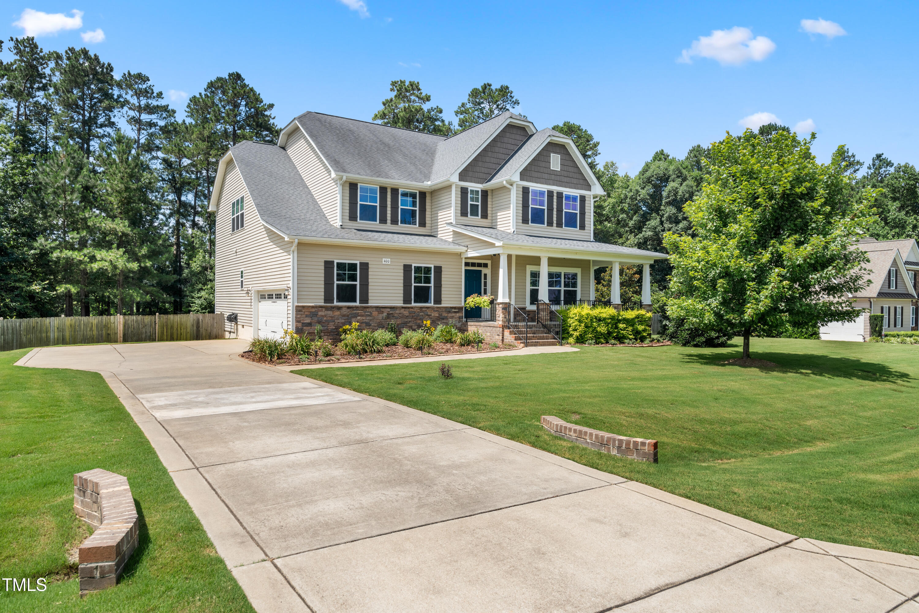 400 Swann Trail
