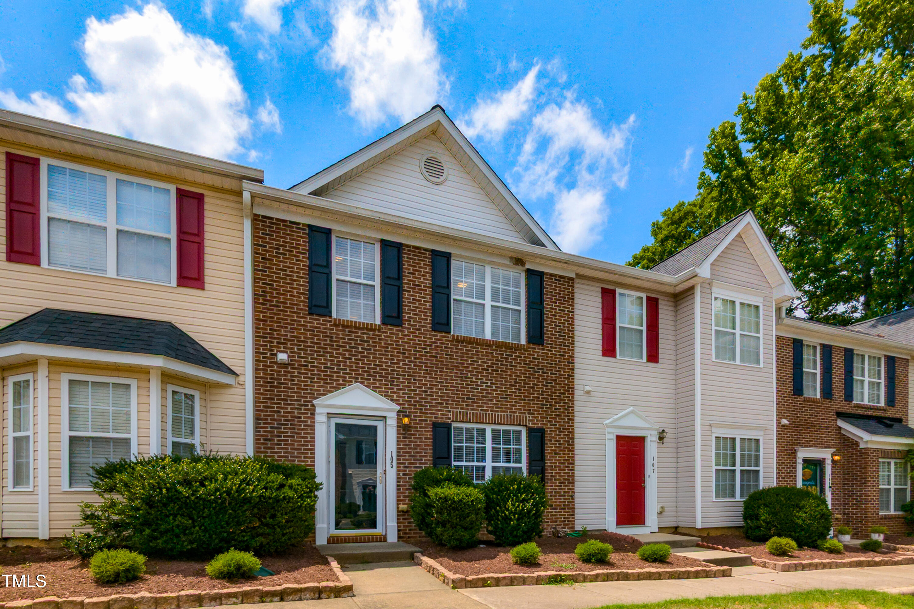 View Apex, NC 27502 townhome