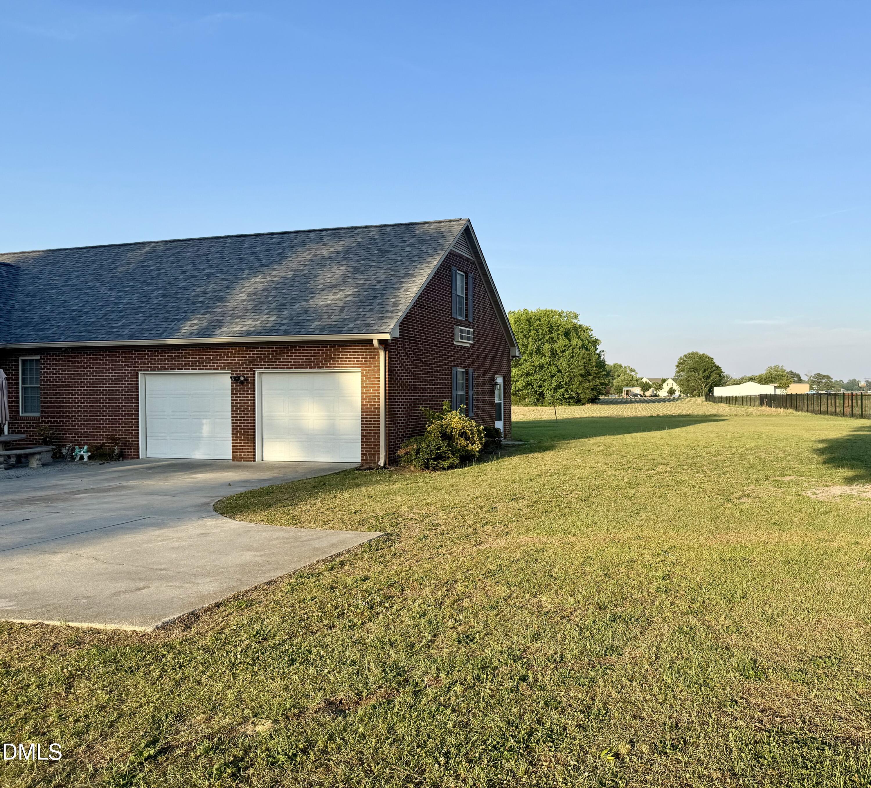1511 Lane Road