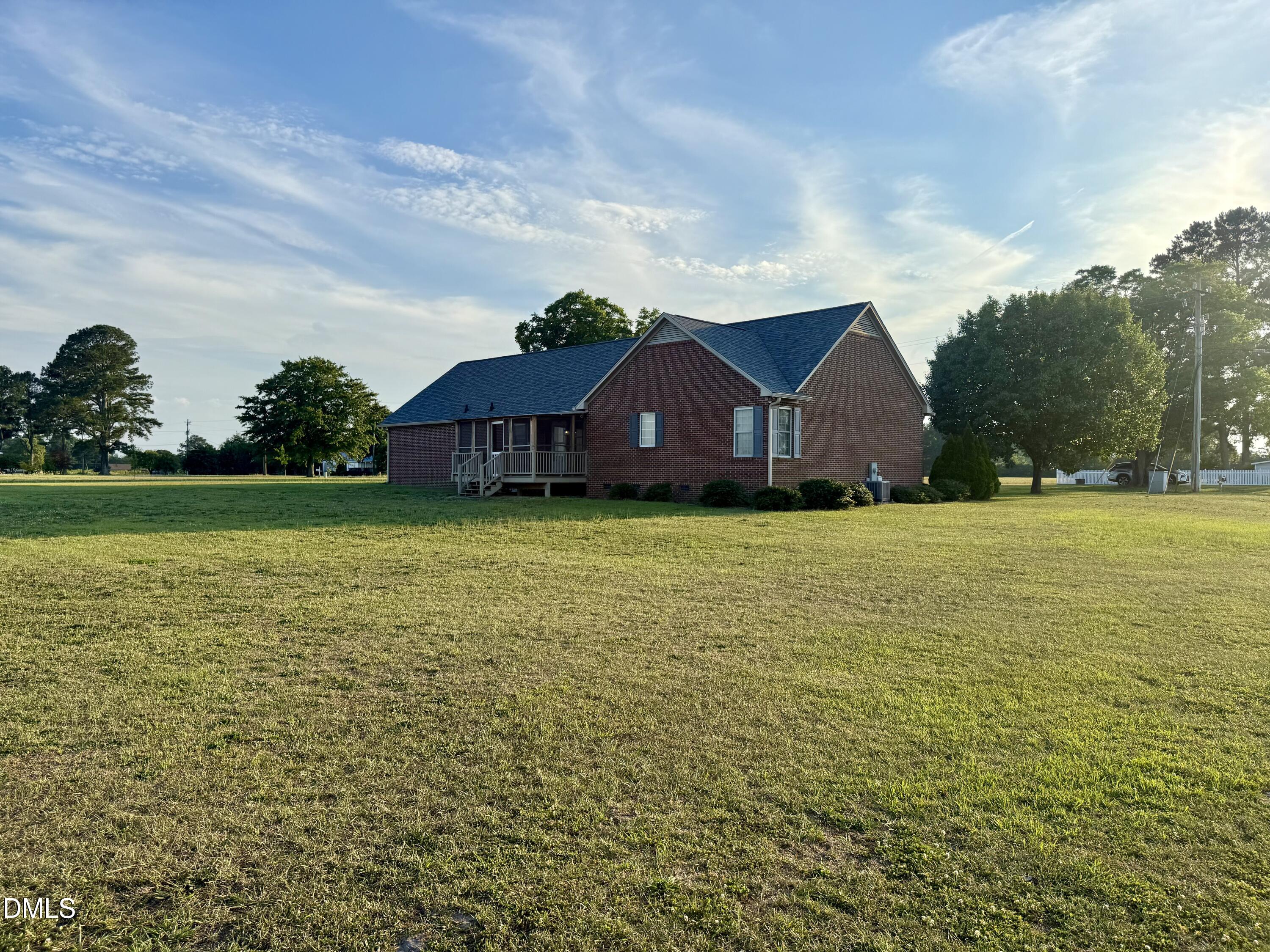 1511 Lane Road