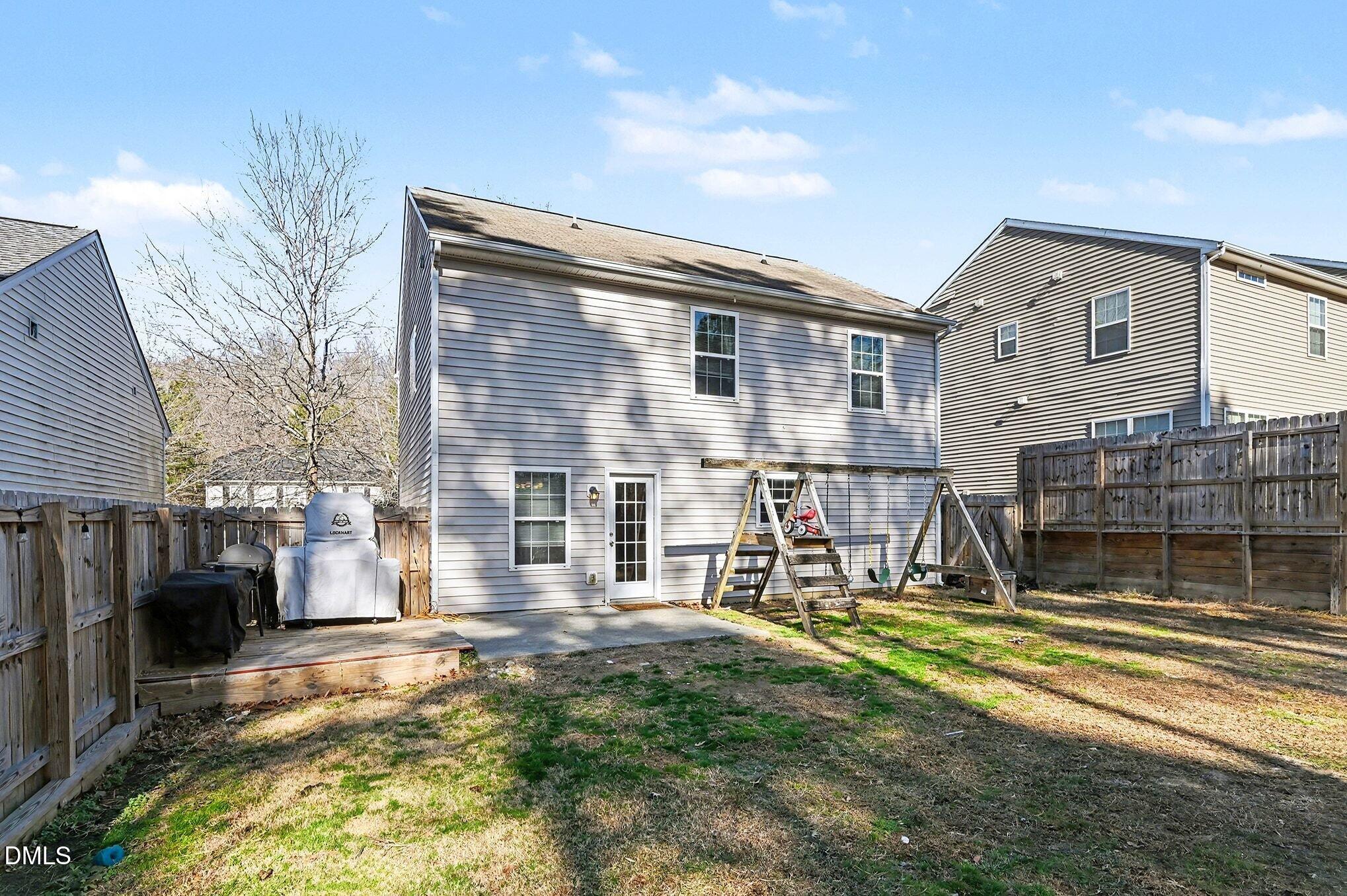 913 Woodside Park Lane