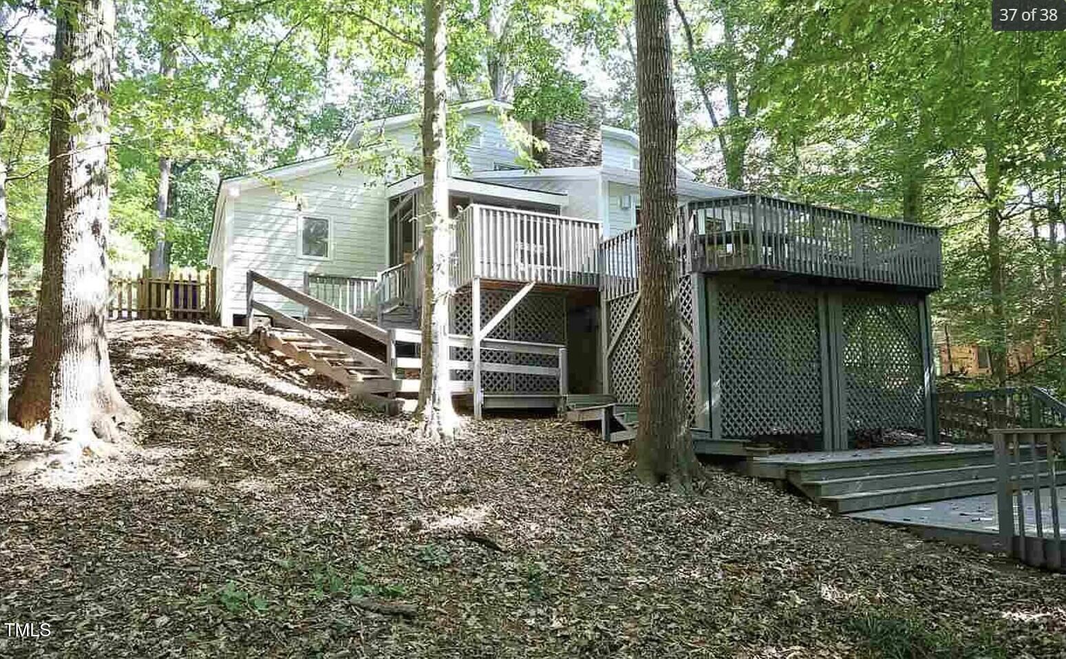 6409 Lakeland Drive