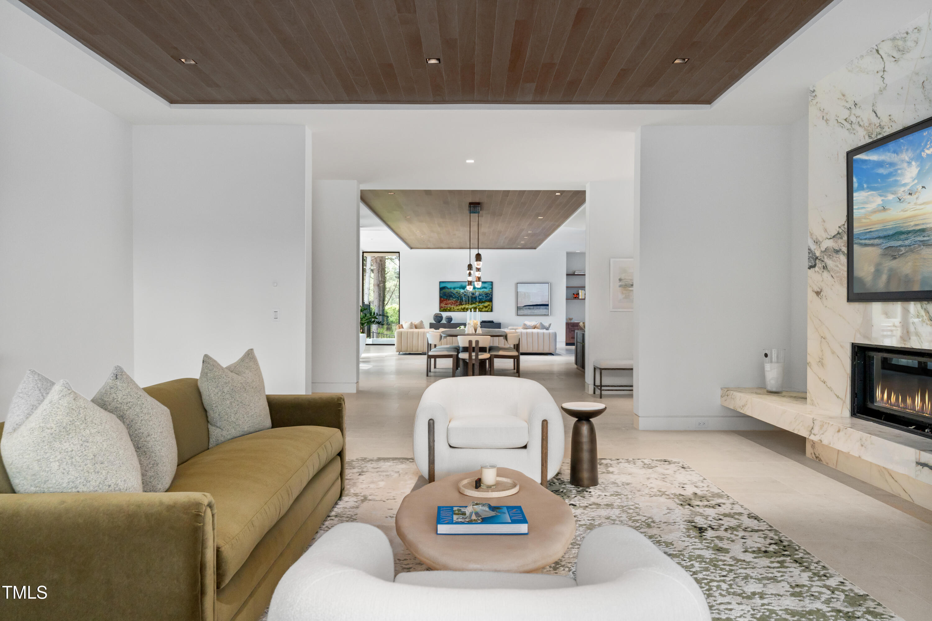 812 Stradella Road