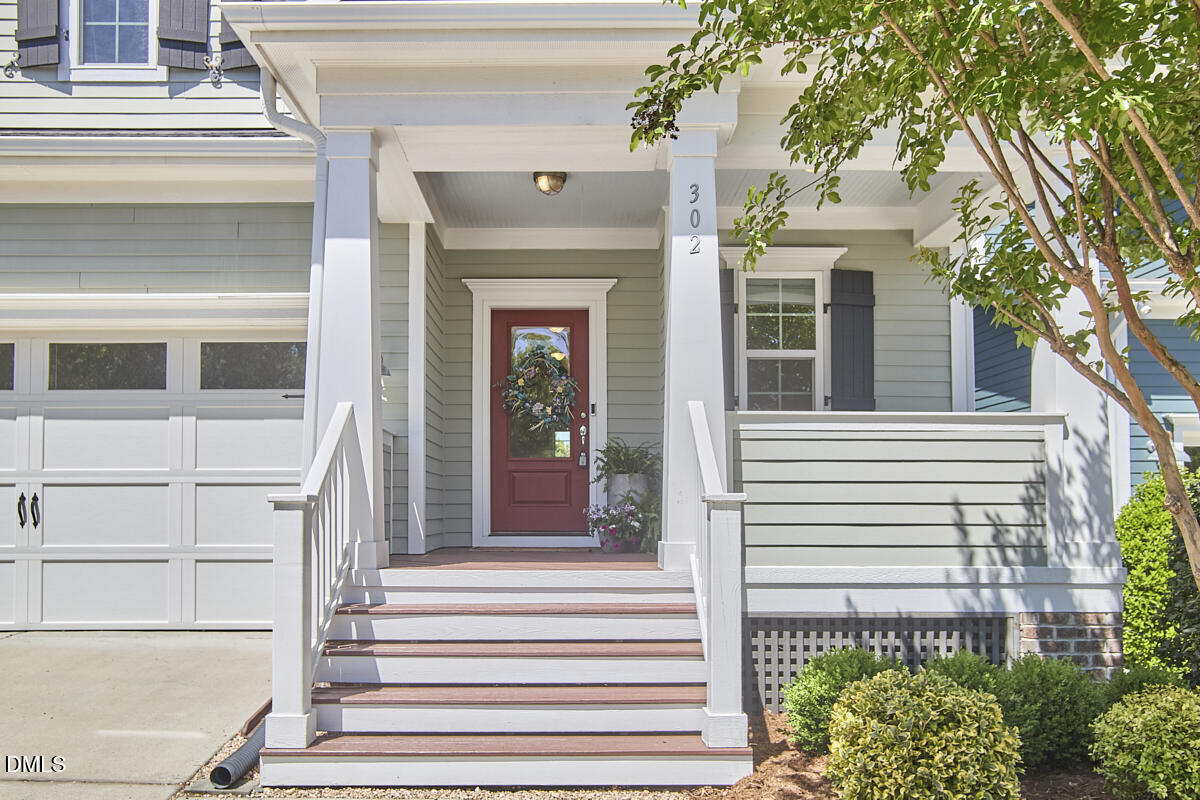 302 Tyner Loop Circle