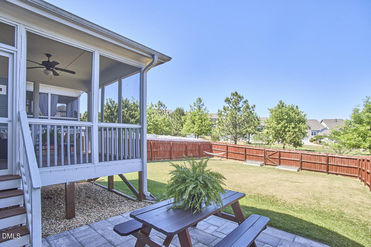 302 Tyner Loop Circle