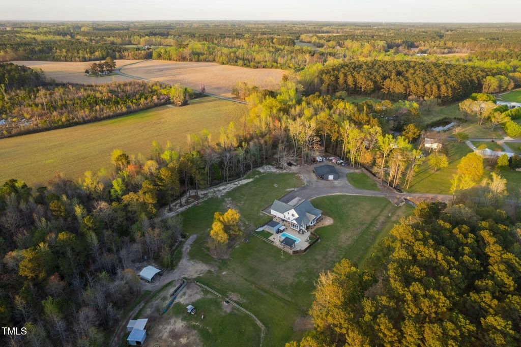 listing image 82