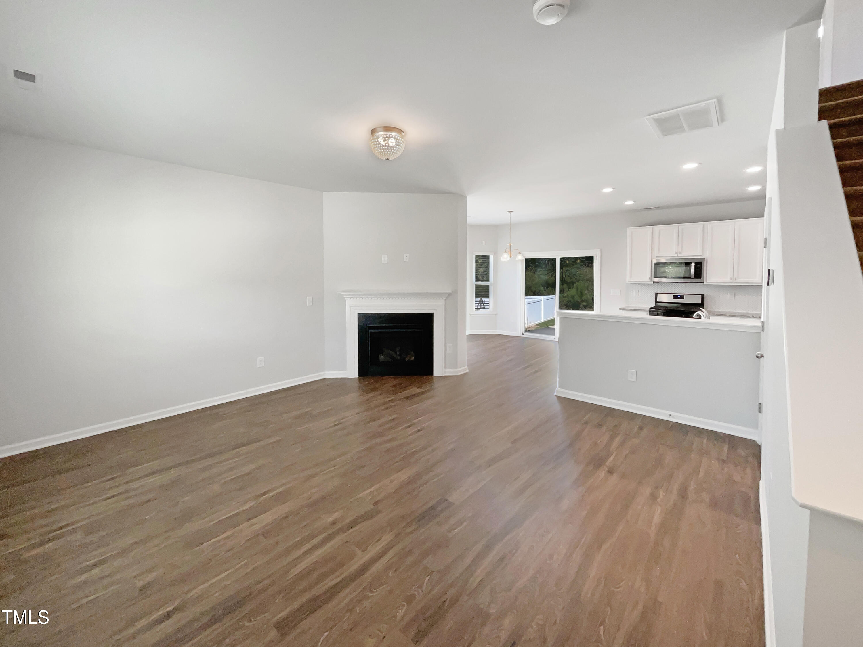 737 Lakemont Drive