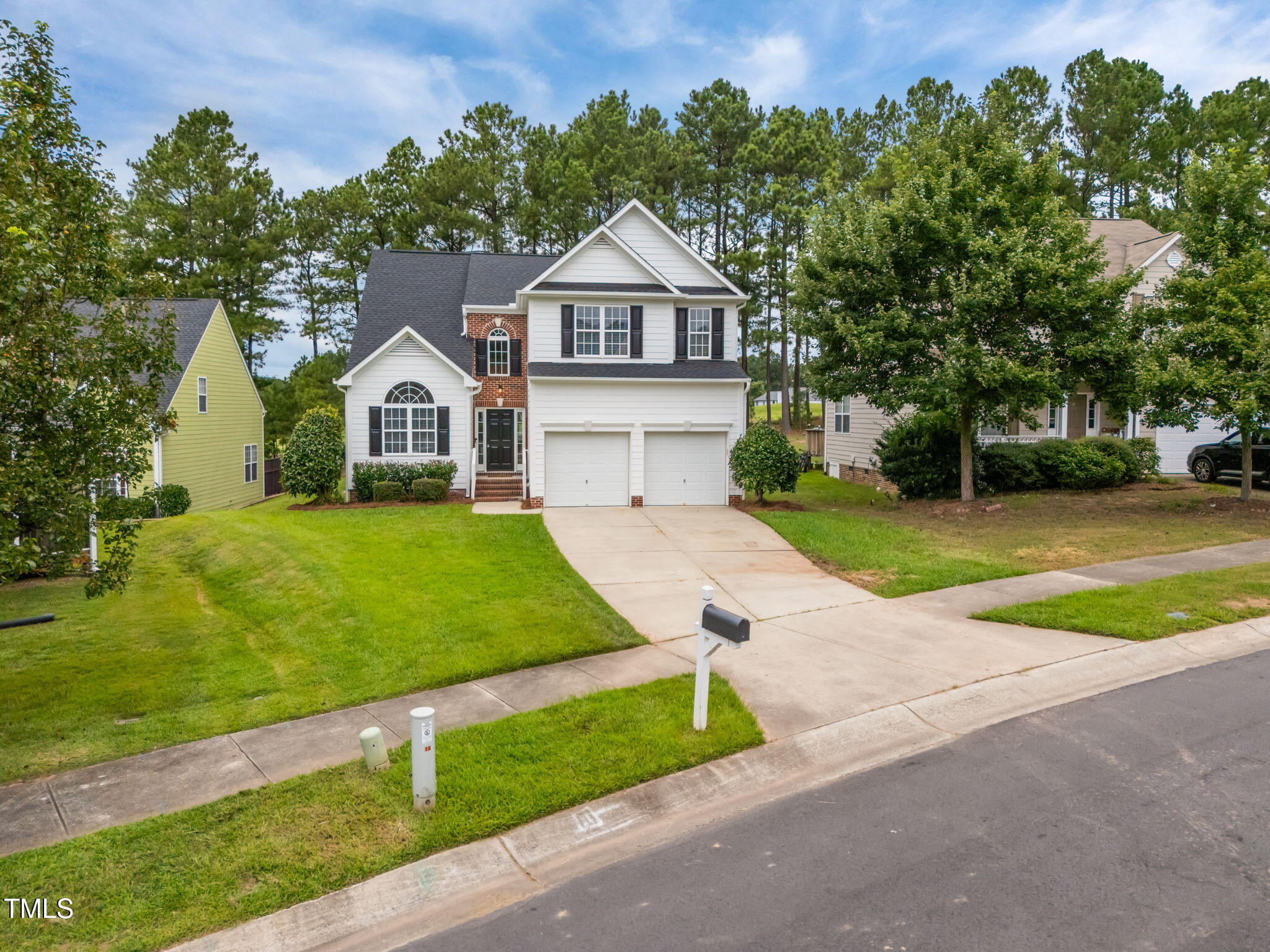 10 Gwendolyn Circle