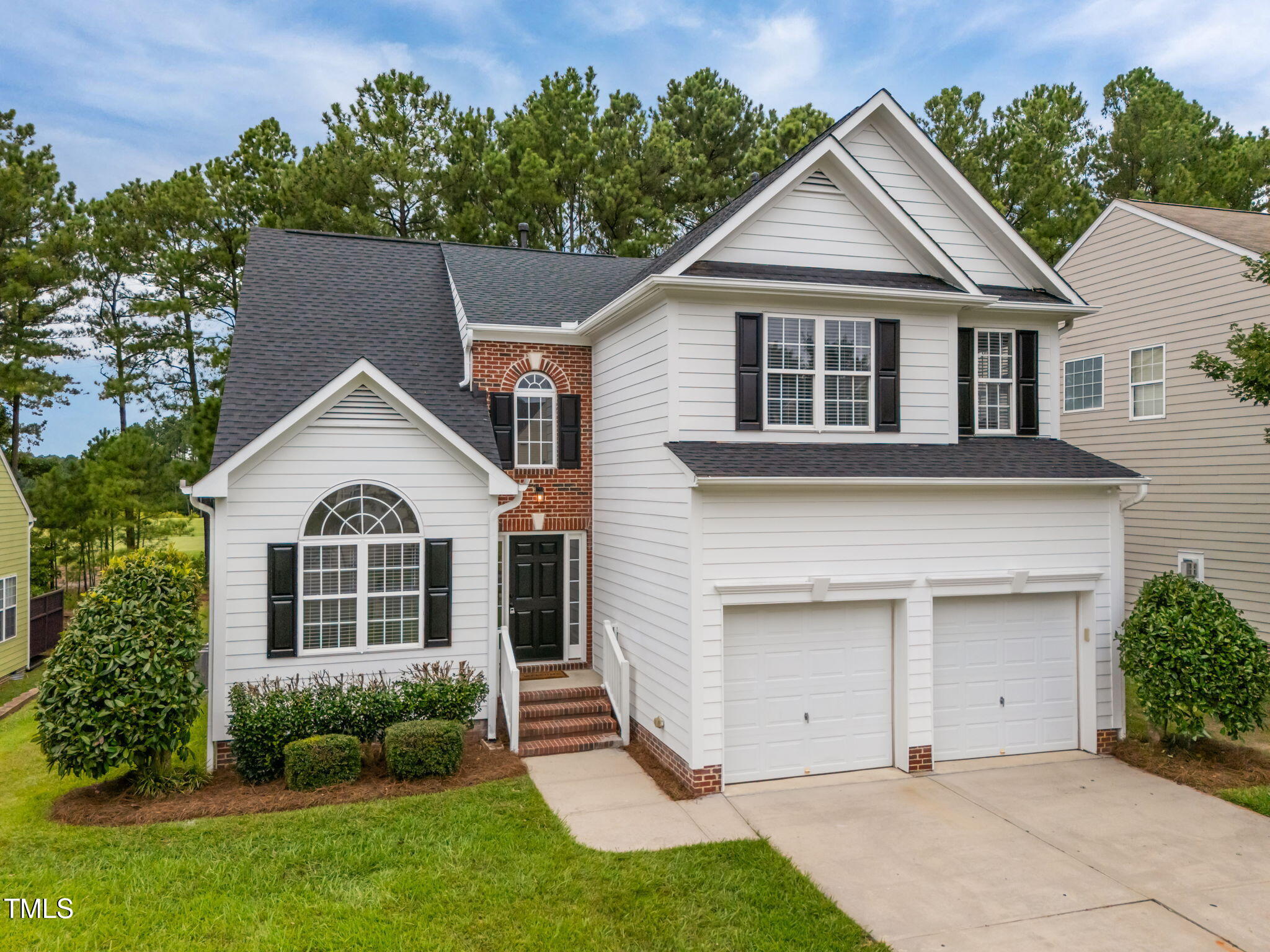 10 Gwendolyn Circle
