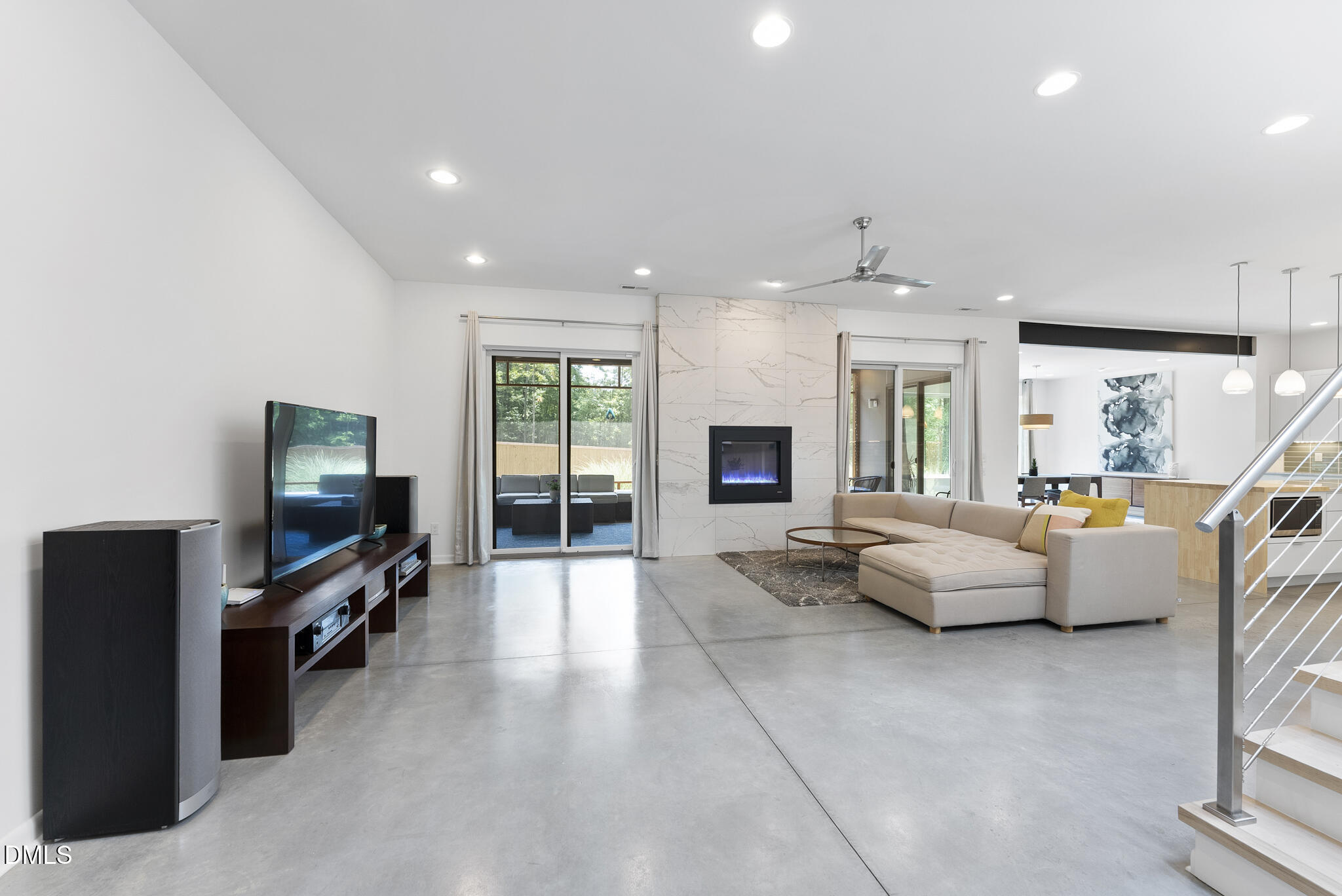 208 Curlew Drive