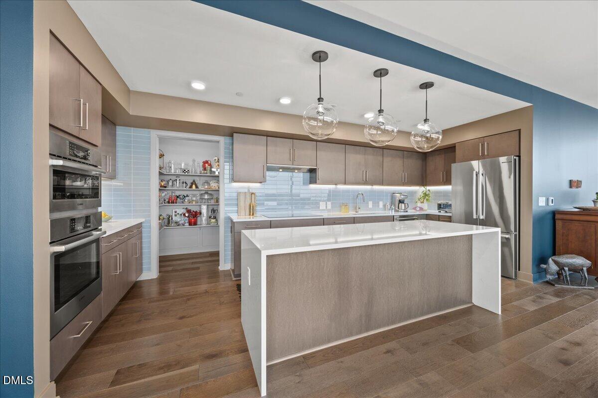 1105 W Main Street Unit 604