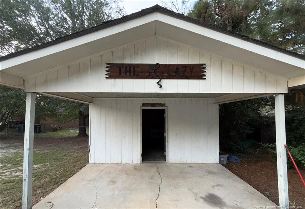 1921 Roxie Avenue
