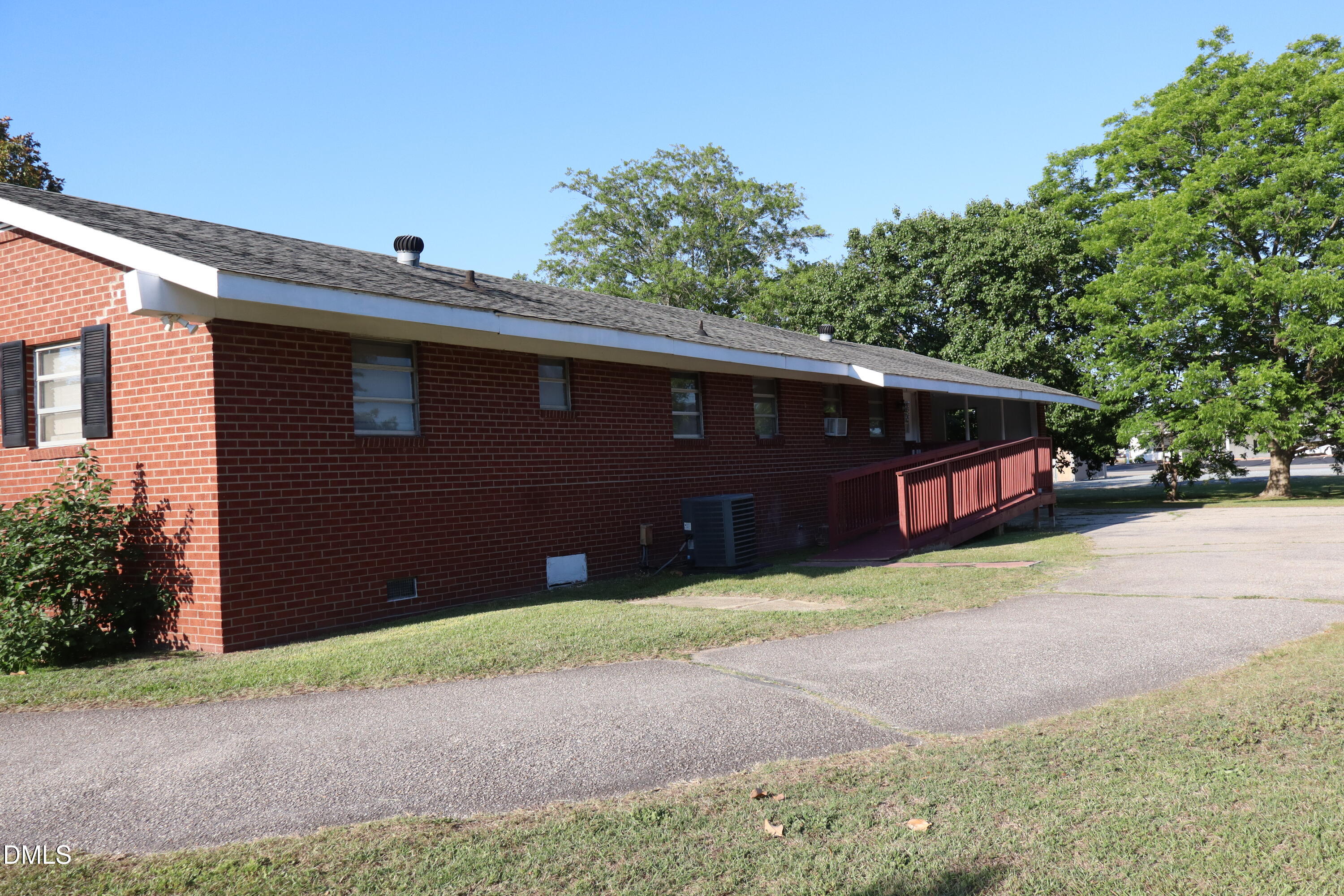 1107 Erwin Road