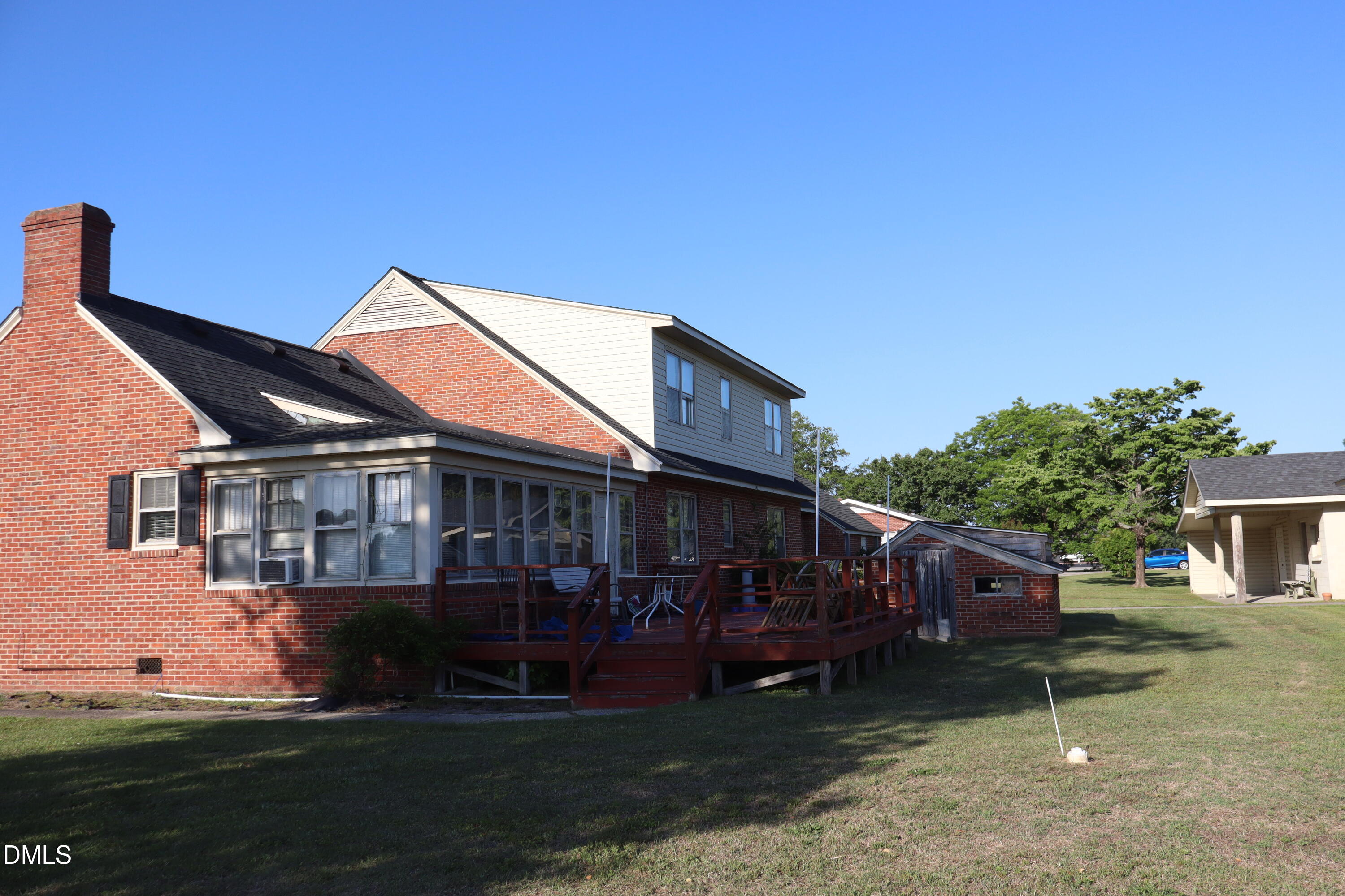 1107 Erwin Road