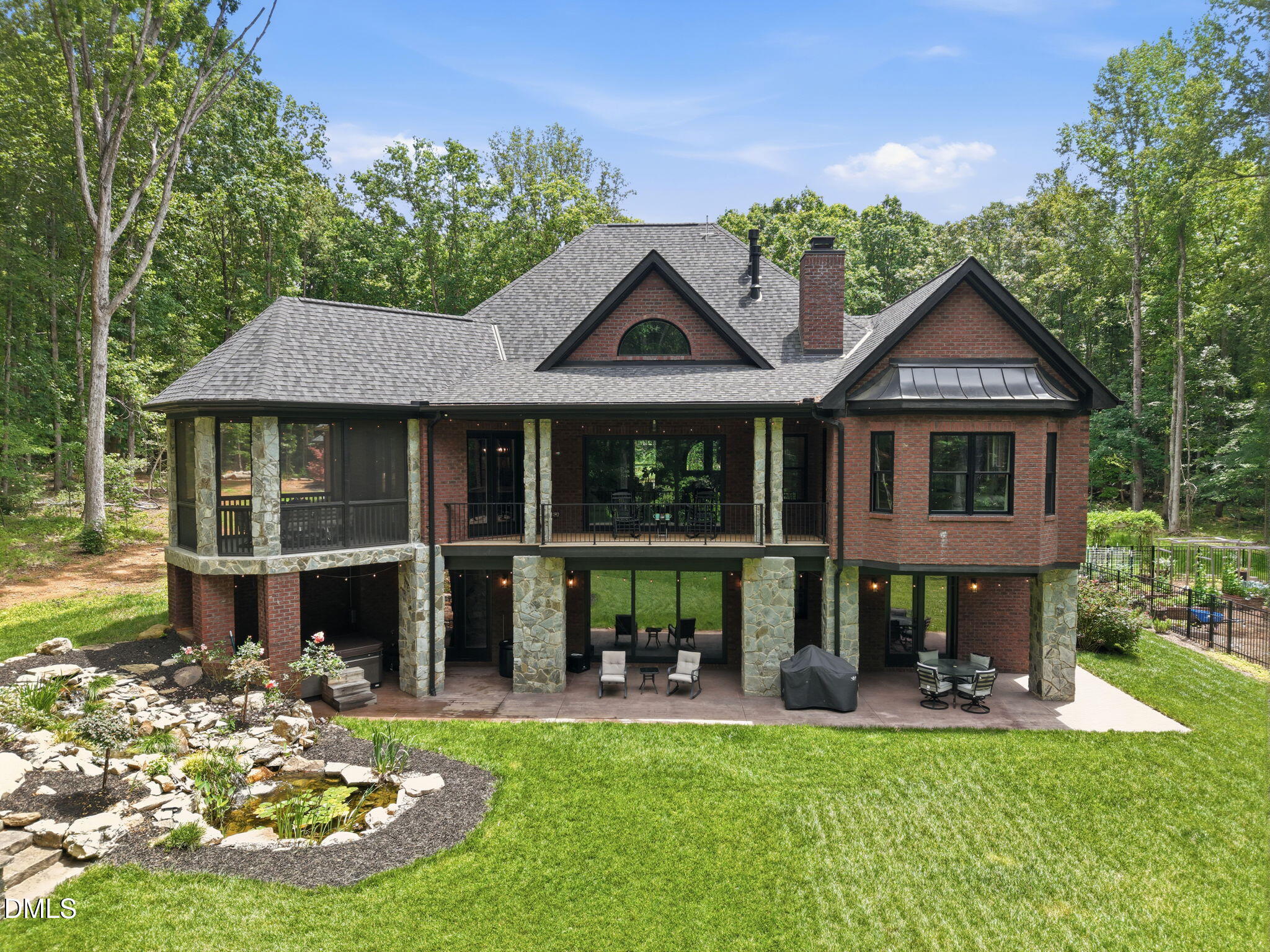 1107 Westridge Road
