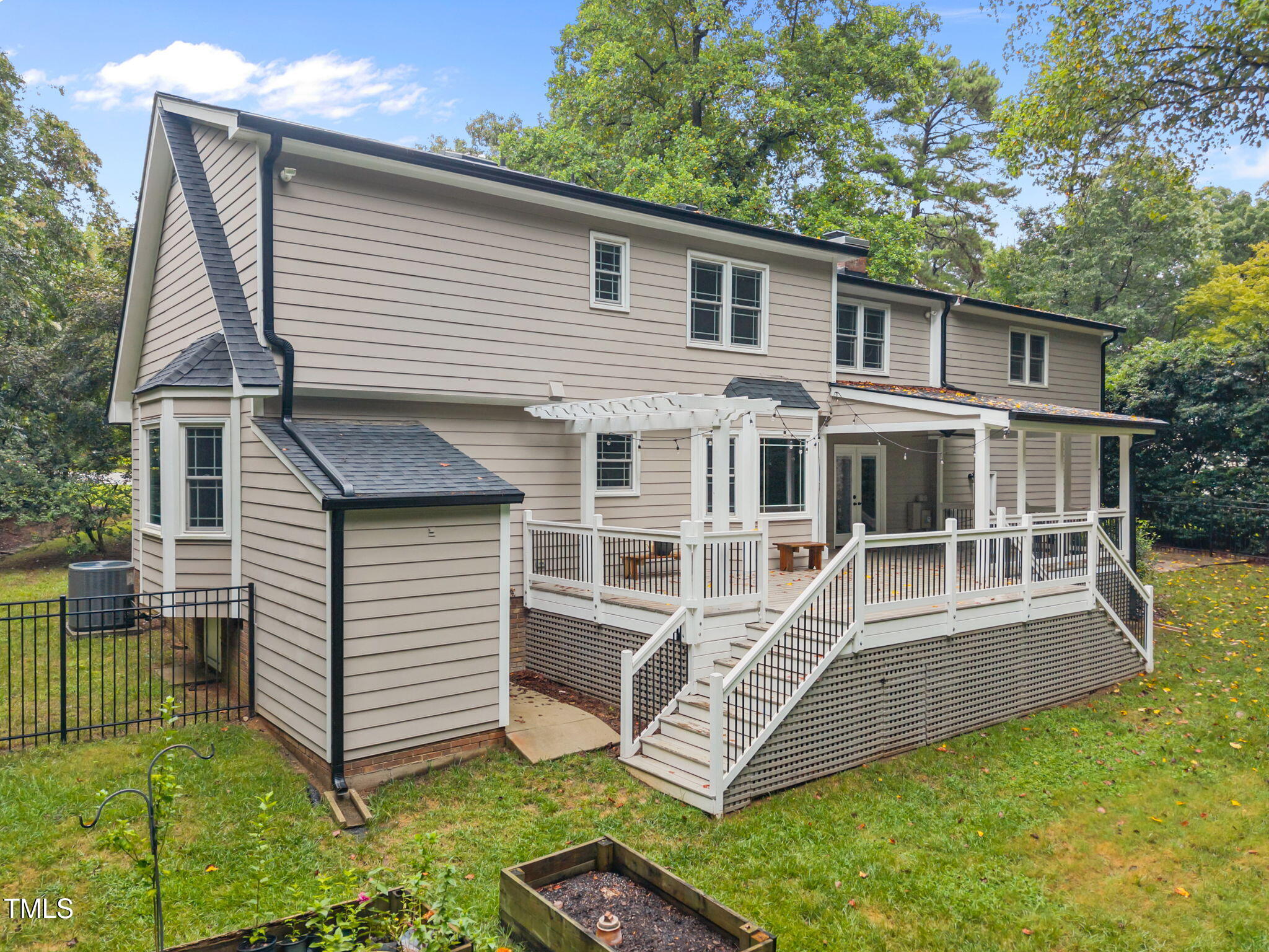 2204 Corberrie Lane