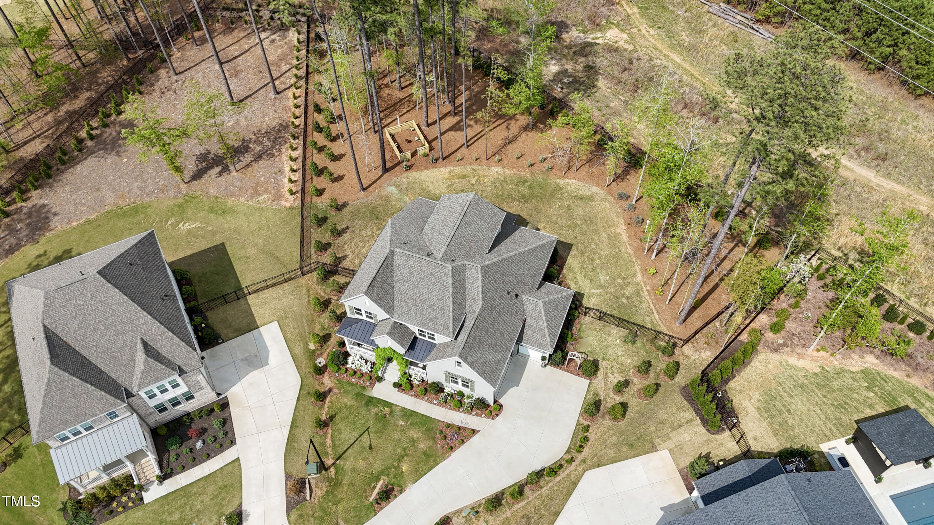 8208 Bella Oak Court