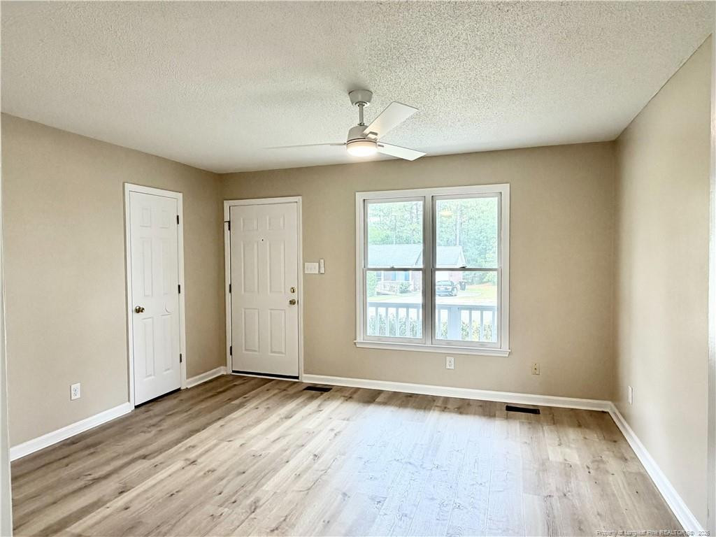 3323 Donnett Lane