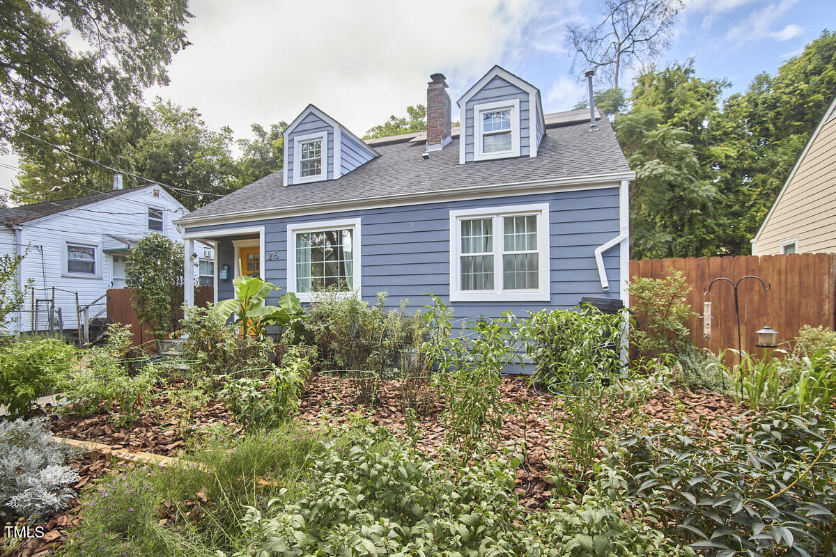 216 Northwood Circle