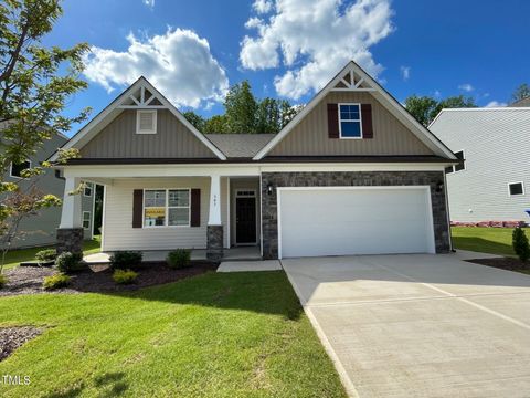 Single Family Residence in Fuquay Varina NC 545 Hampton Crest Court.jpg