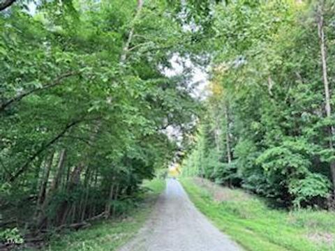 6711 Fernway Road Gibsonville NC 27249