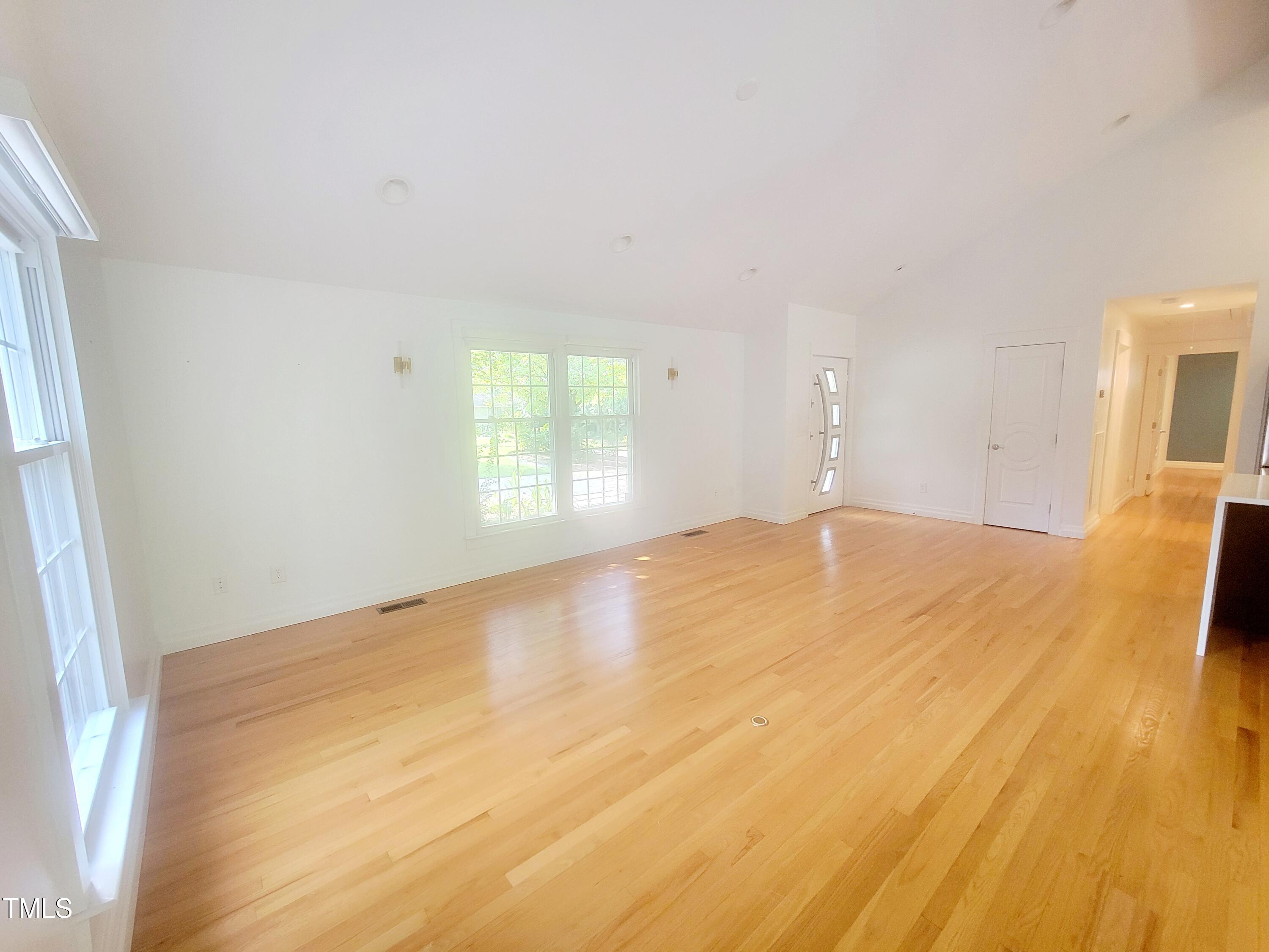 4221 Rowan Street