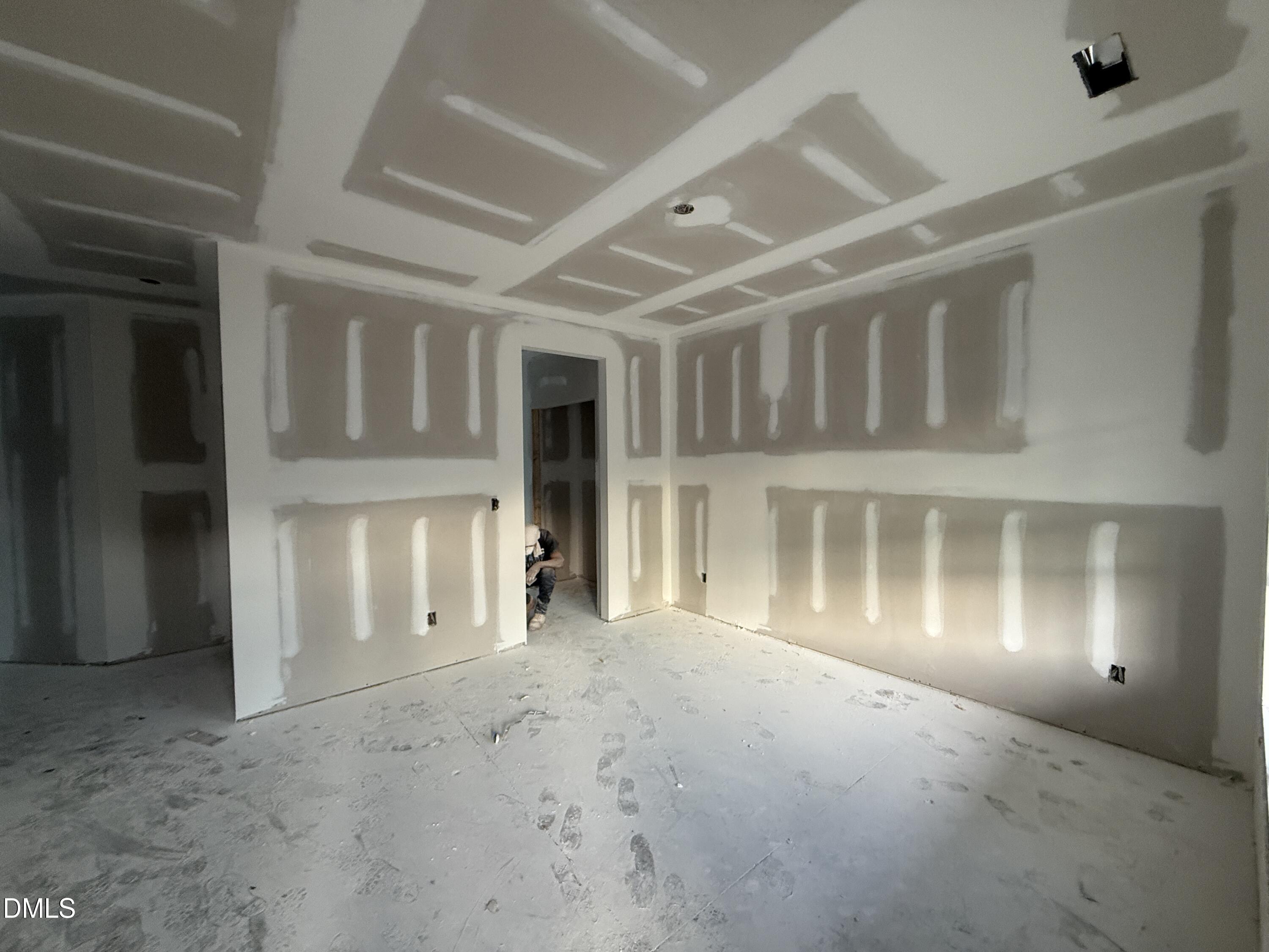 32 W Emily Gardens Drive