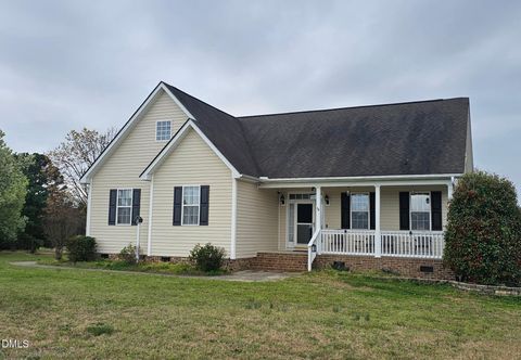 Photo of 40 Wild Winds Drive, Coats, NC 27521 (MLS # 10154505)