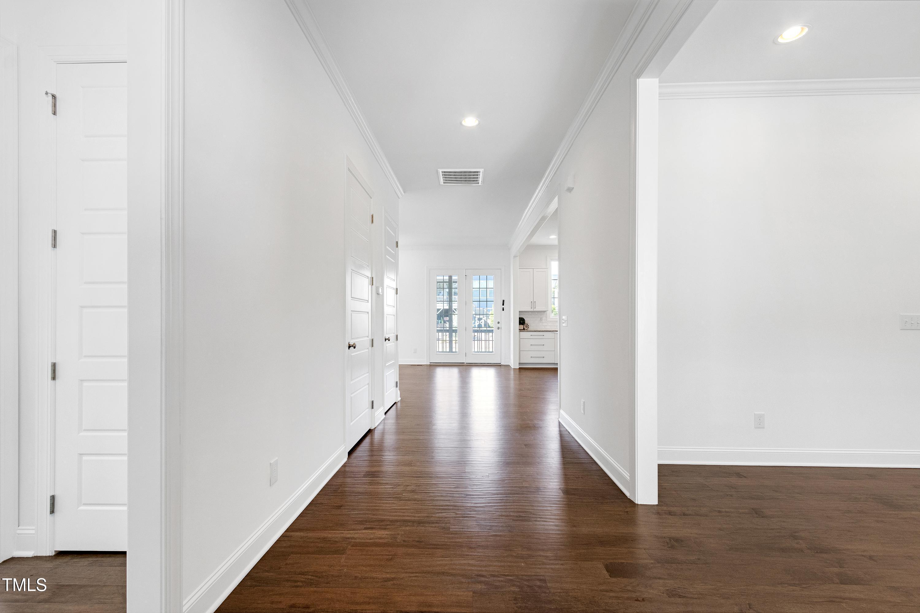 1165 Saint Cloud Loop